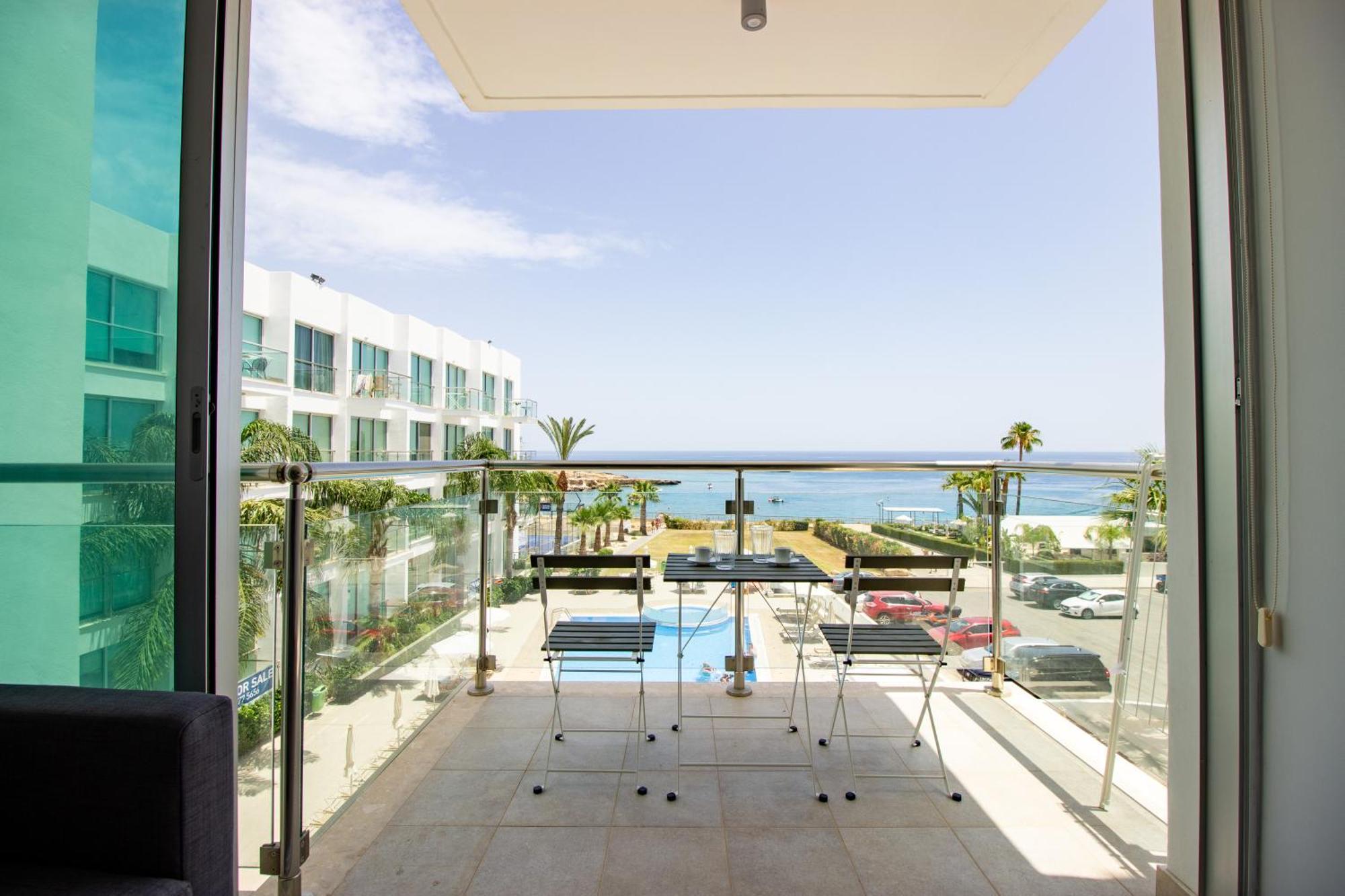 Apartment Stunning Sea-views Apt, *