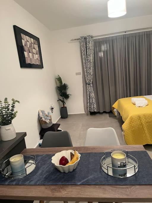 Sunny Seaside Retreat - Apartment, Bahceli Kyrenia (Northern Cyprus)