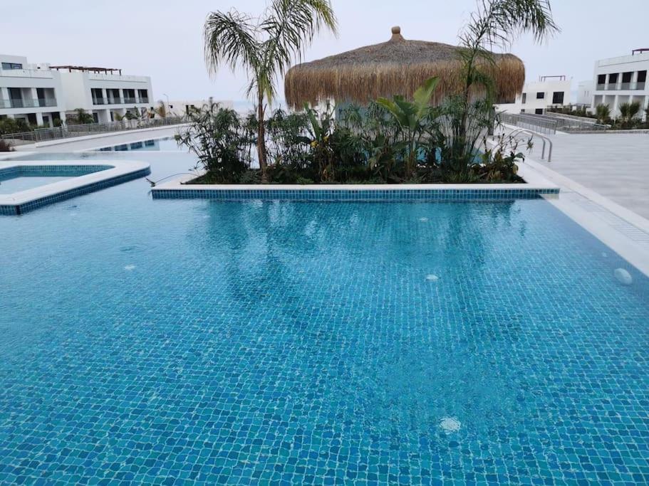 Sunny Seaside Retreat - Apartment, Bahceli Apartment *