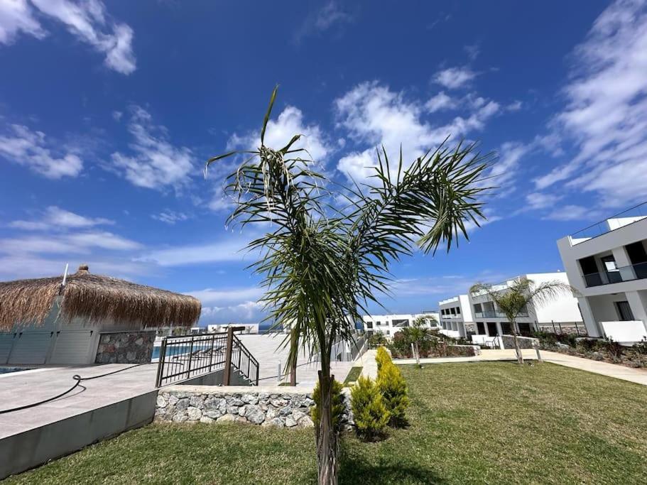 Sunny Seaside Retreat - Apartment, Bahceli Kyrenia (Northern Cyprus)
