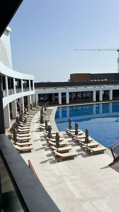 Grand Sapphire Long Apartment Trikomo