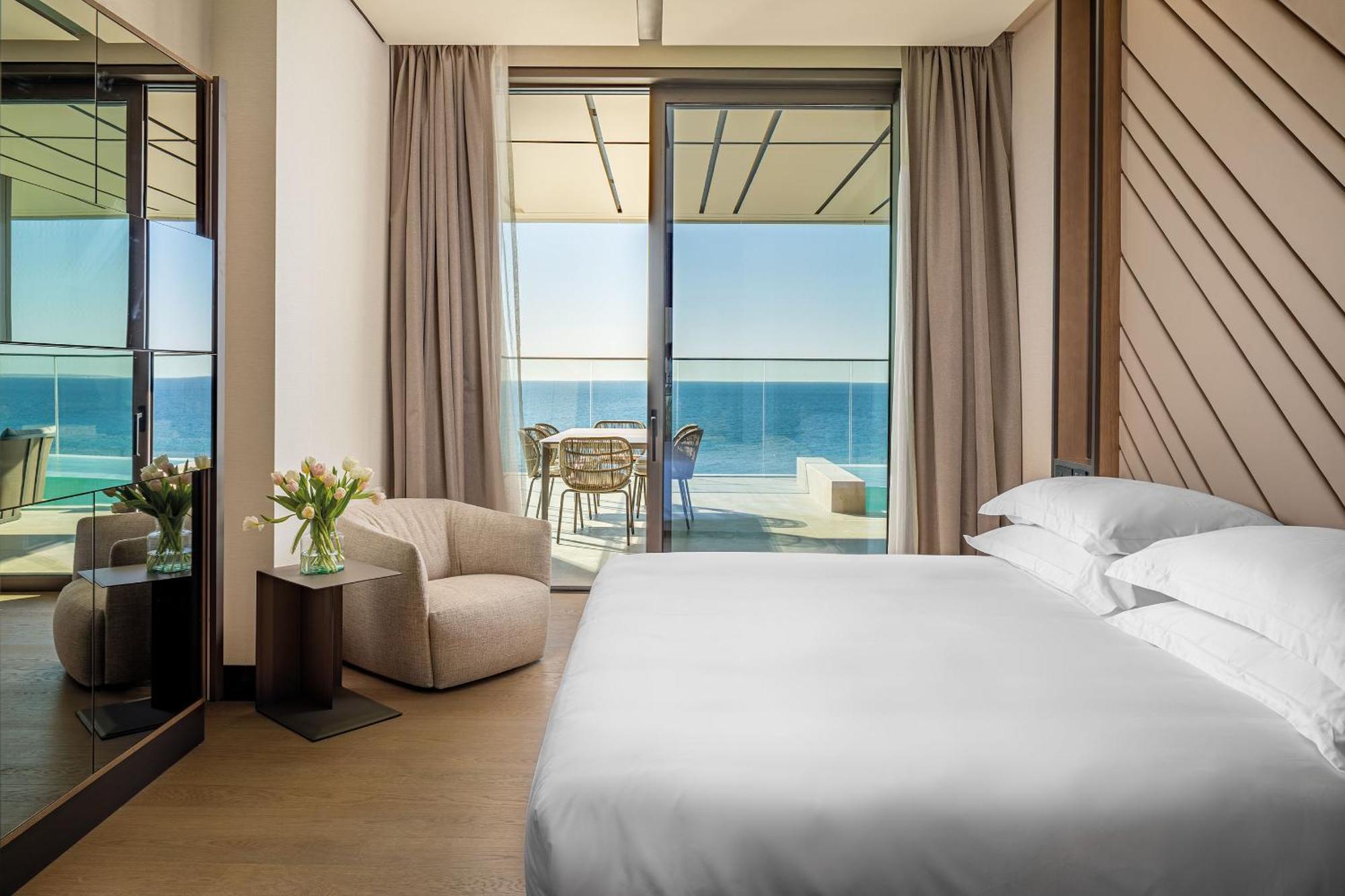 Amathus Residences Aparthotel *
