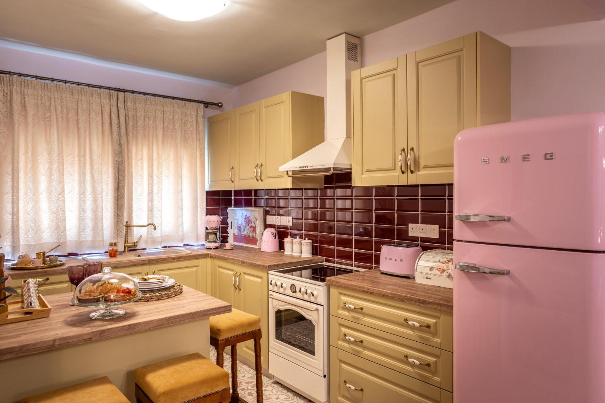 Castle Apartment *