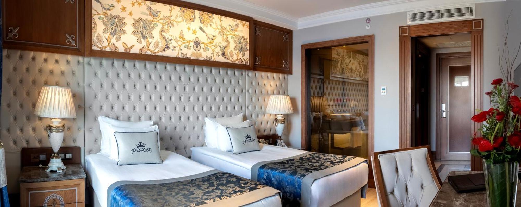 Hotel Lords Palace Casino 5*