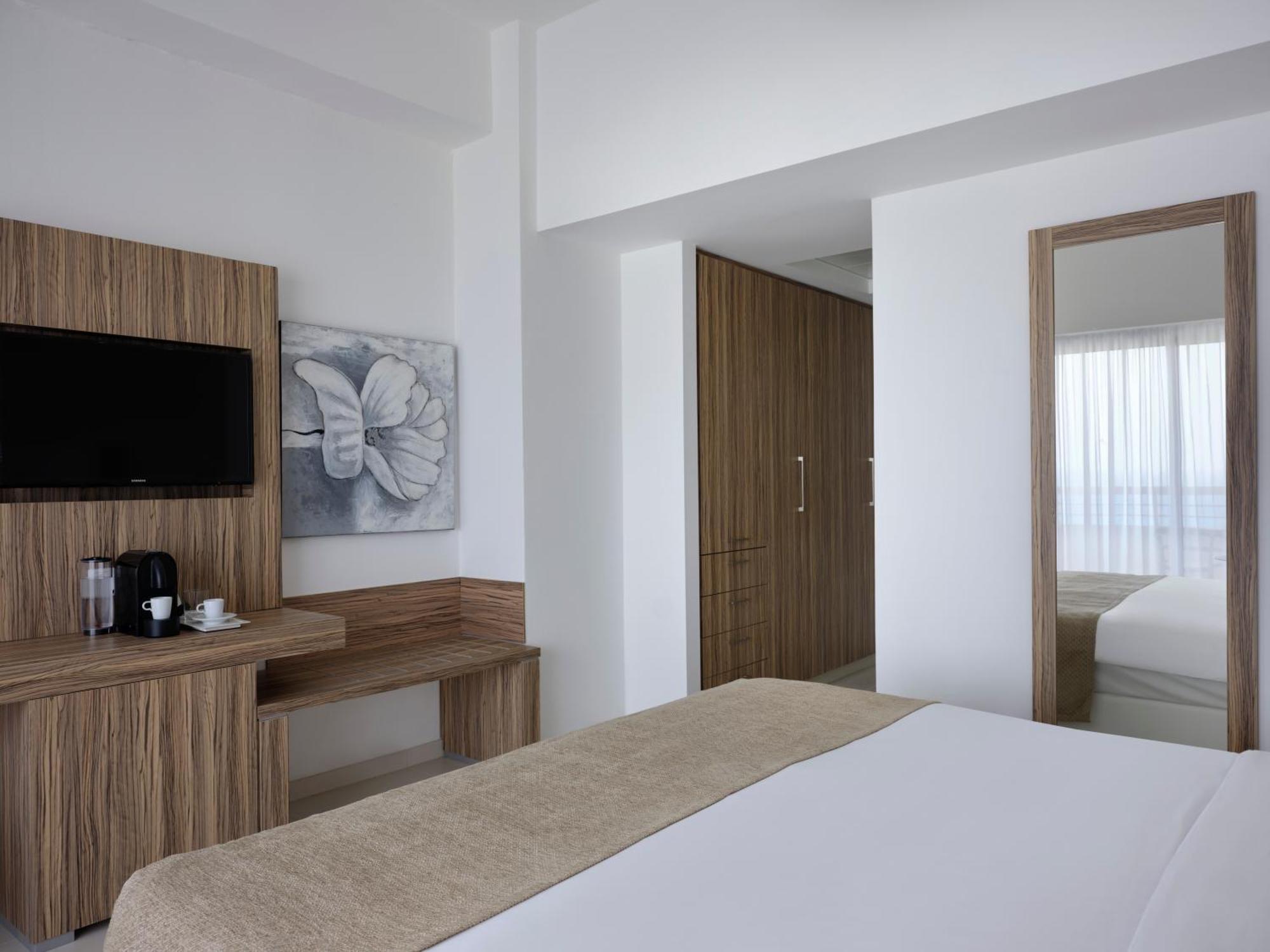 Atlantica Sea Breeze, Adults Only Protaras
