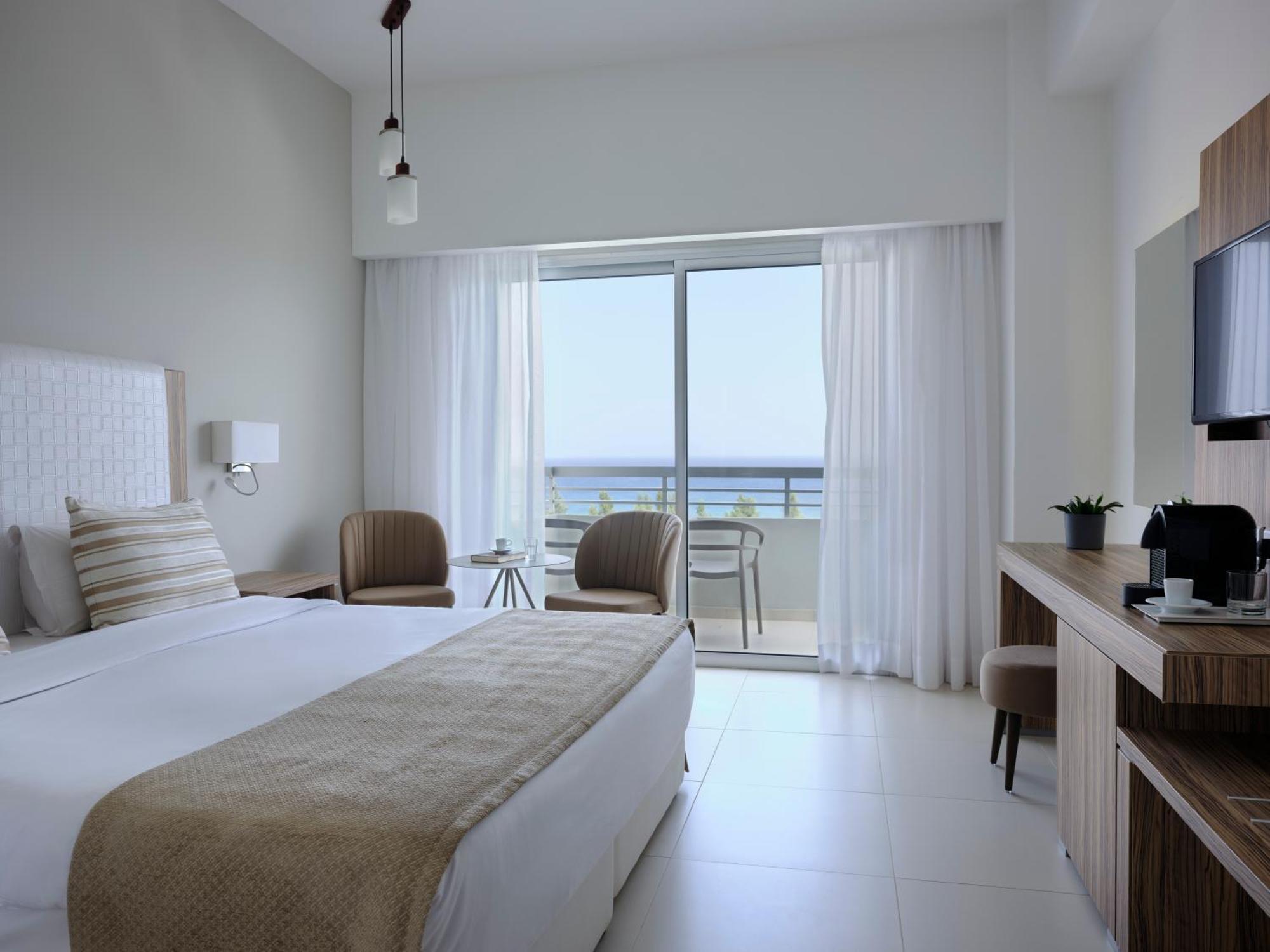 Hotel Atlantica Sea Breeze, Adults Only 4*