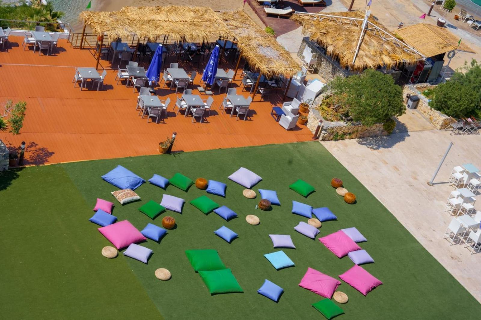 Ada Hotel