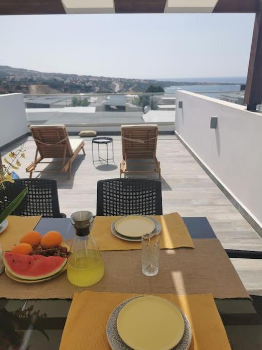 Seaview Penthouse Apartment *
