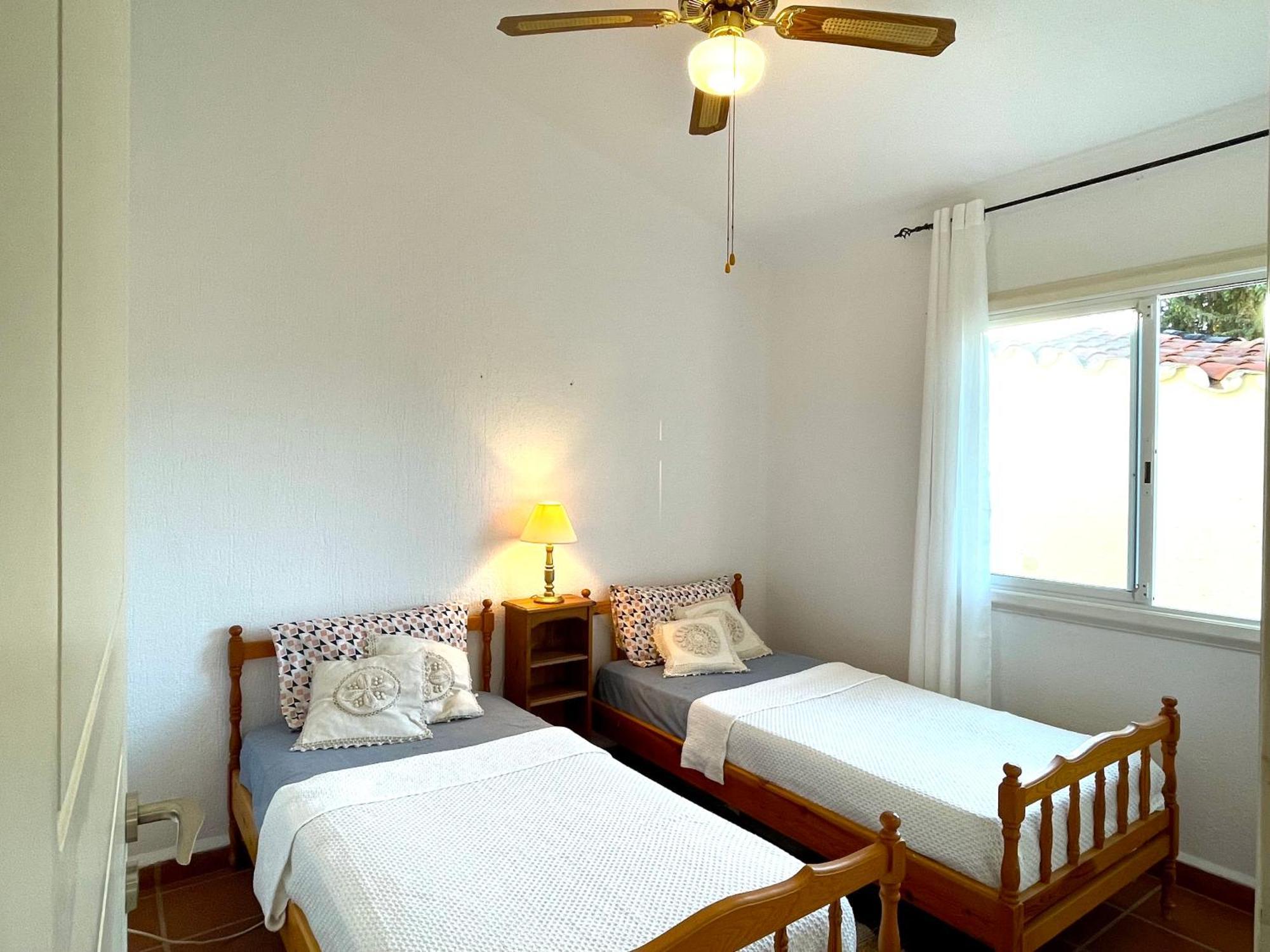 Mediterranean Cottage, Sea View, Great Location Klorakas