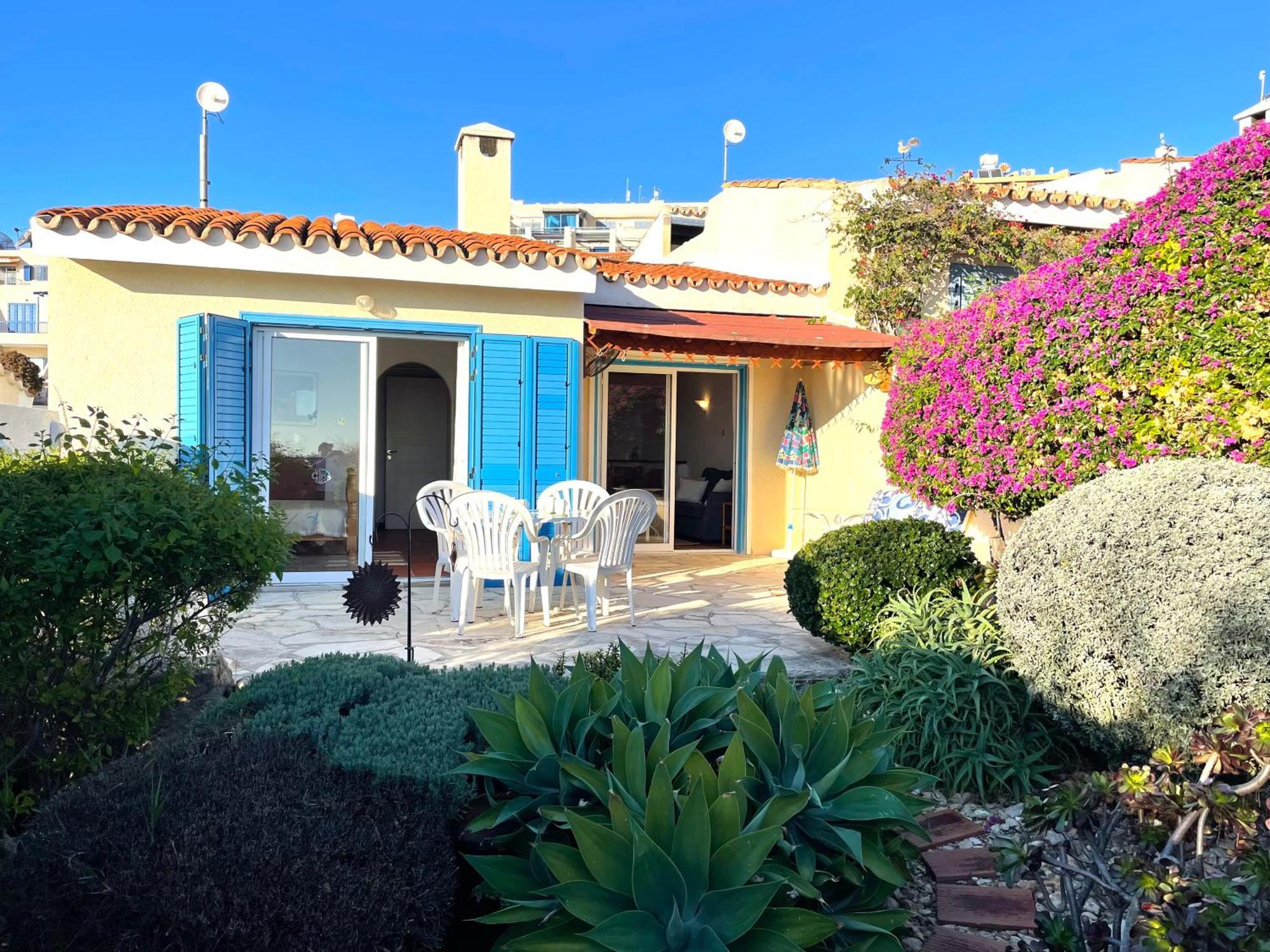 Mediterranean Cottage, Sea View, Great Location * Klorakas