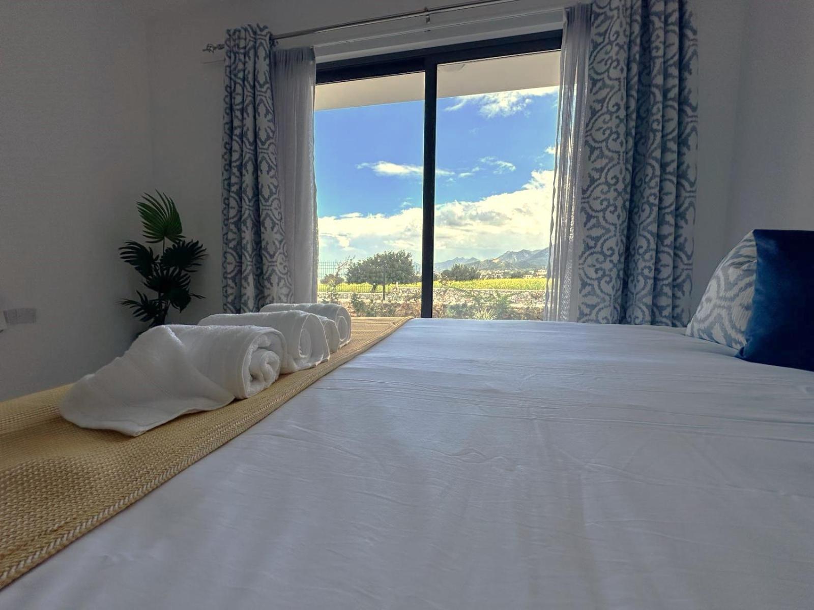 Apartment Sunny Seaside Retreat - Apartment, Bahceli Kyrenia (Northern Cyprus)