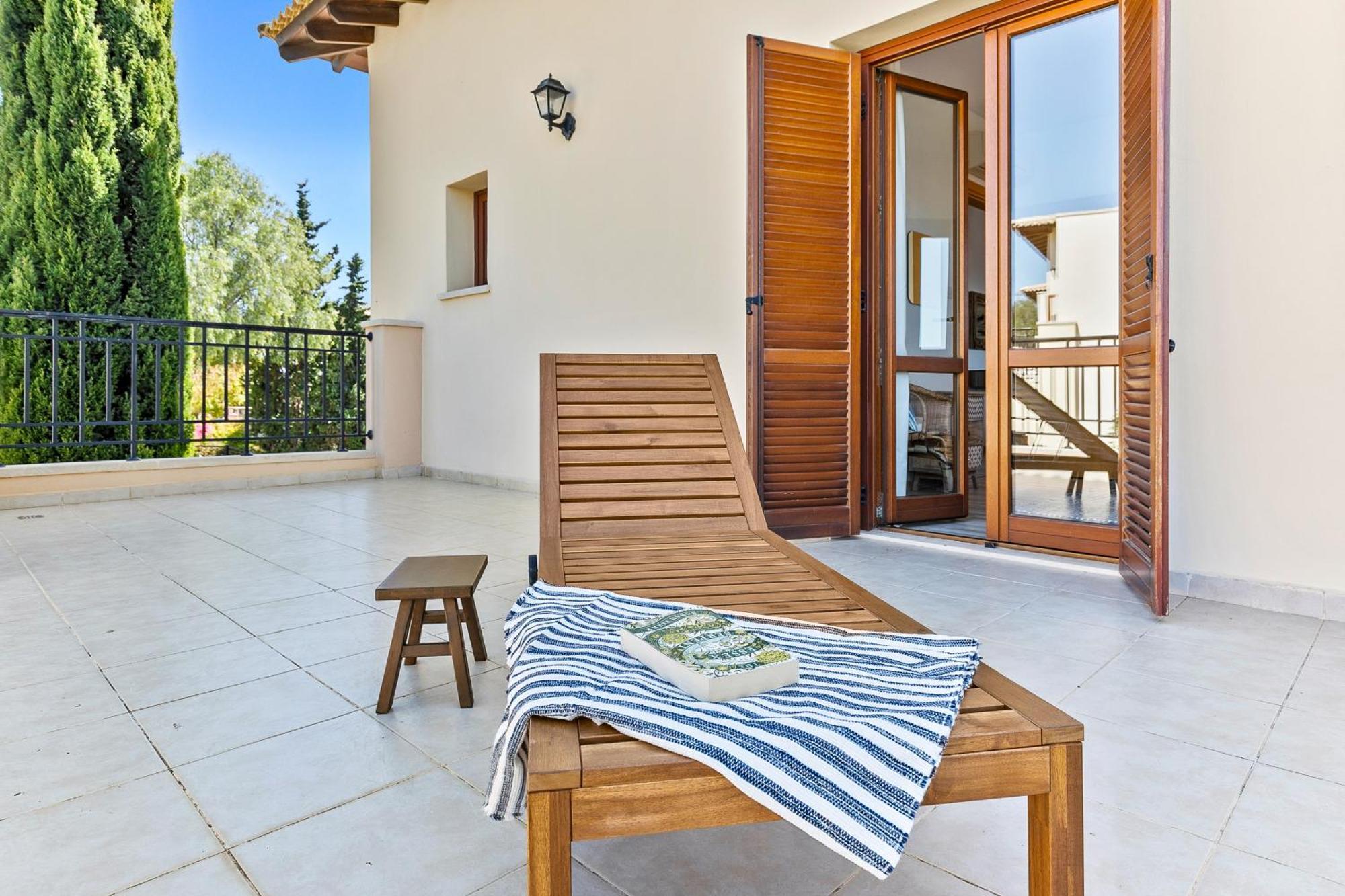 Apartment Aphrodite Hills Golf Luxury Sea View Apartment, Sophia Bj12
