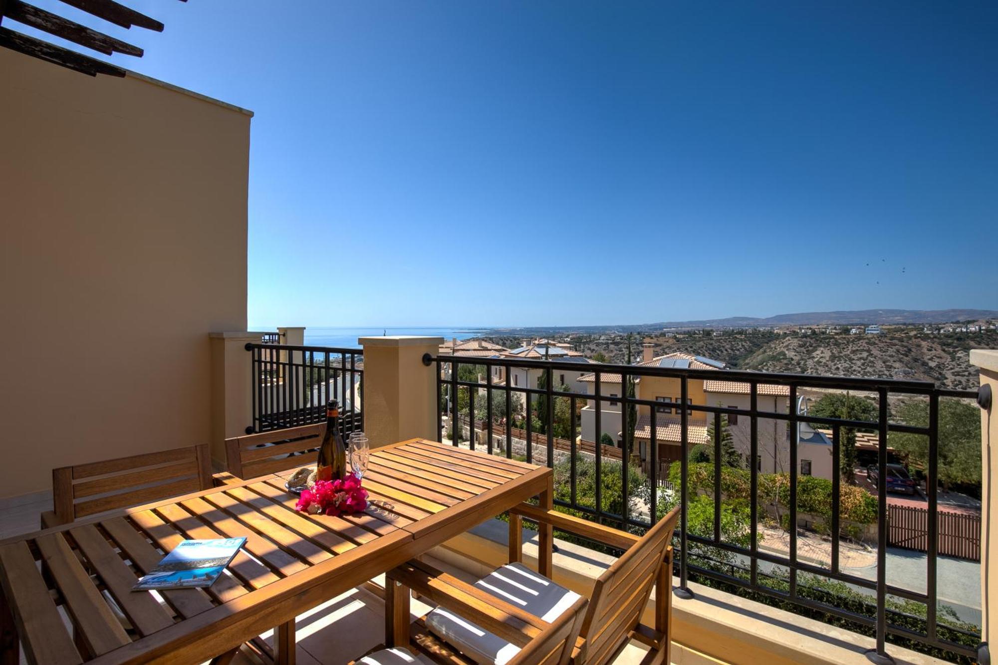 Apartment Aphrodite Hills Golf Luxury Sea View Apartment, Sophia Bj12