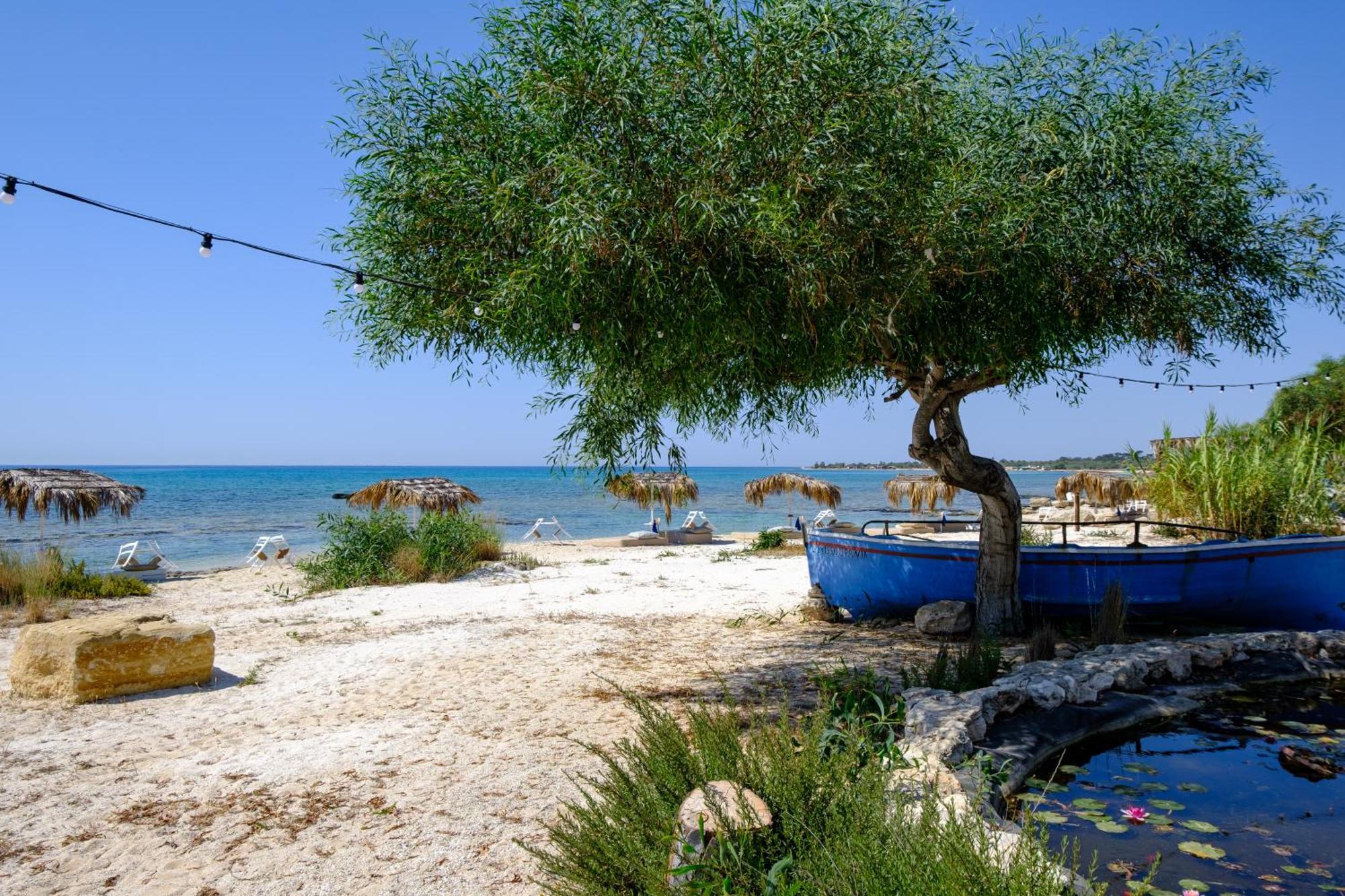 Thalassines