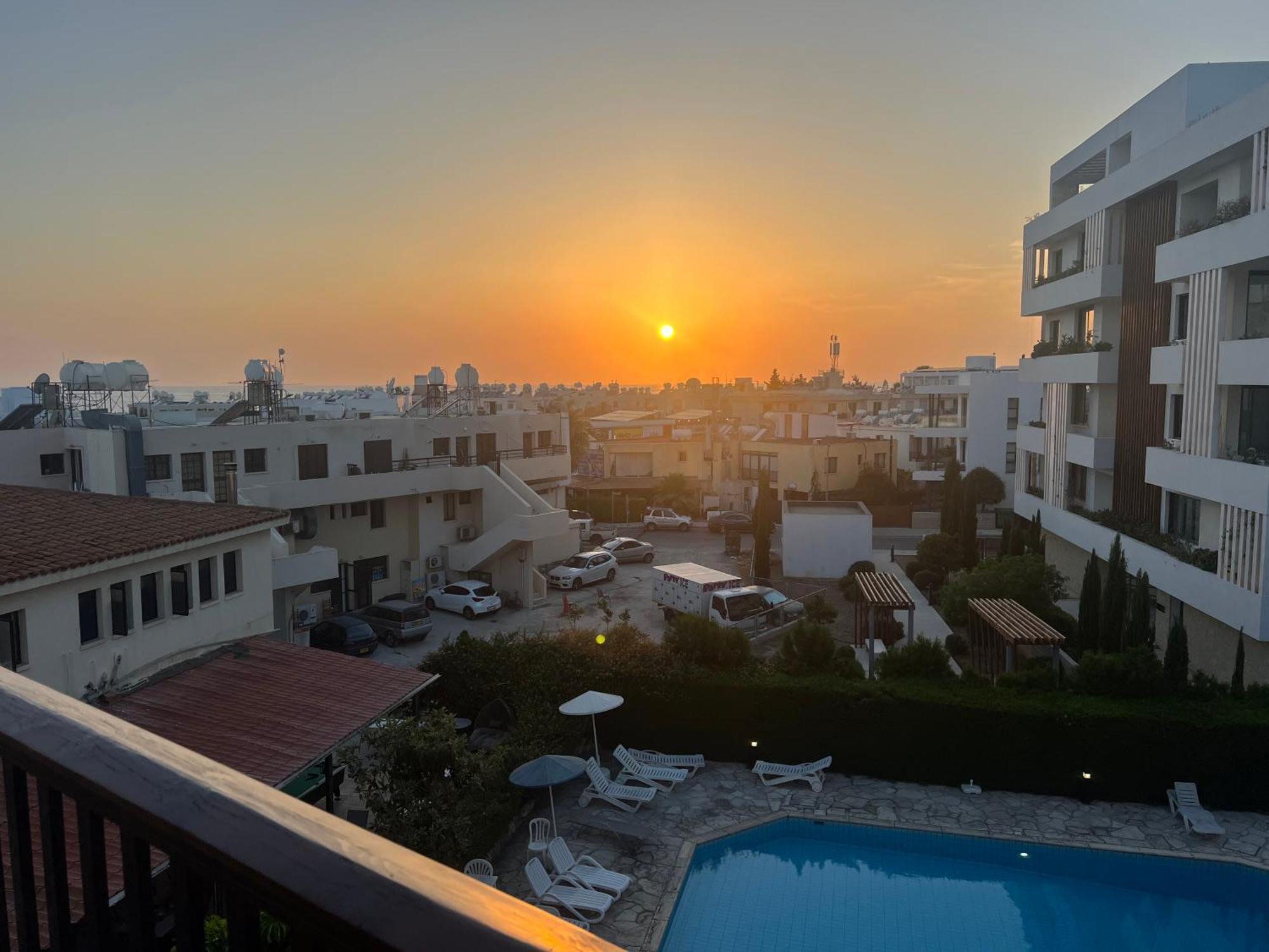 1st Class Location With Sea&pool View *