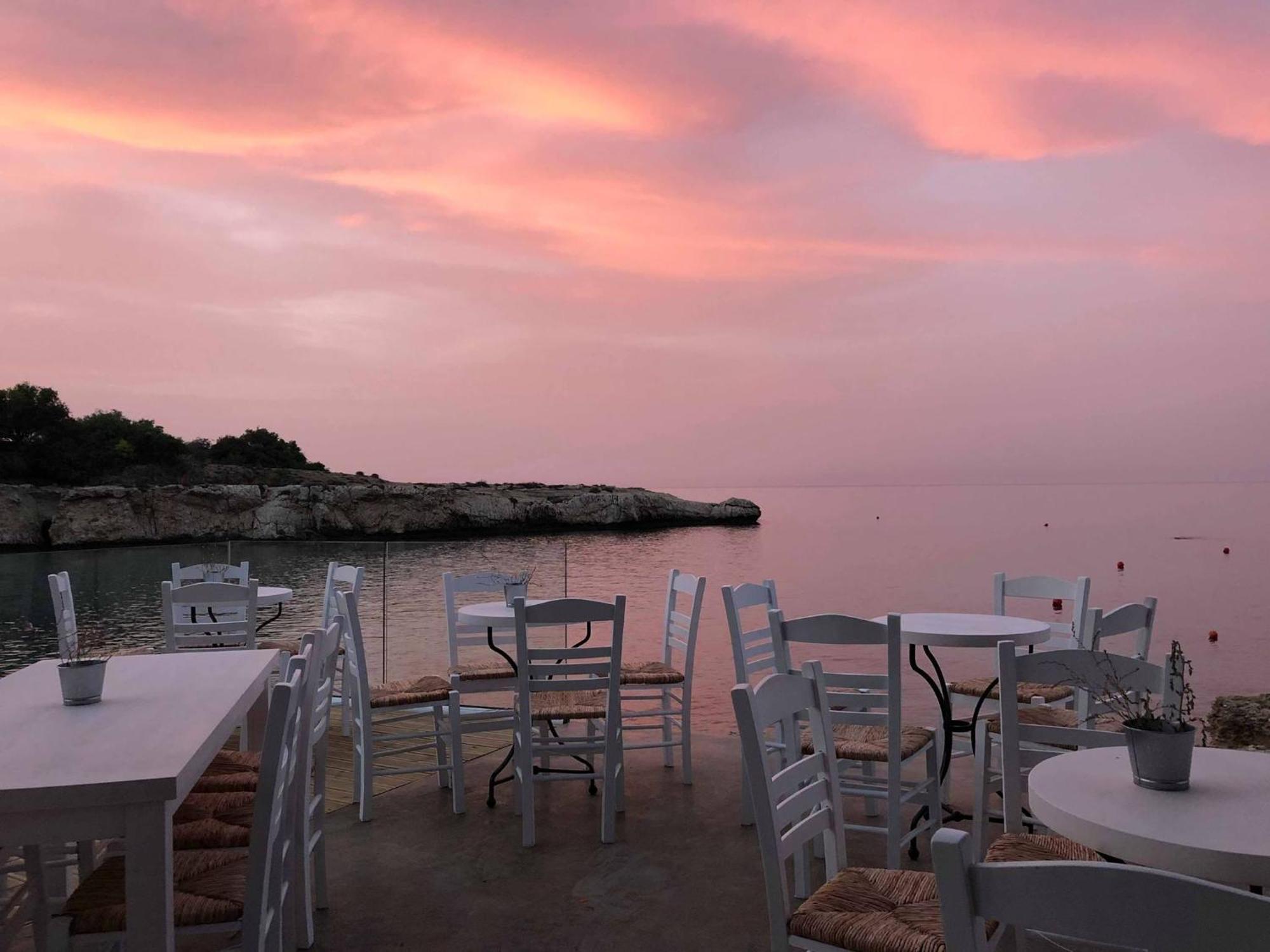 Chill And Joy * Paralimni