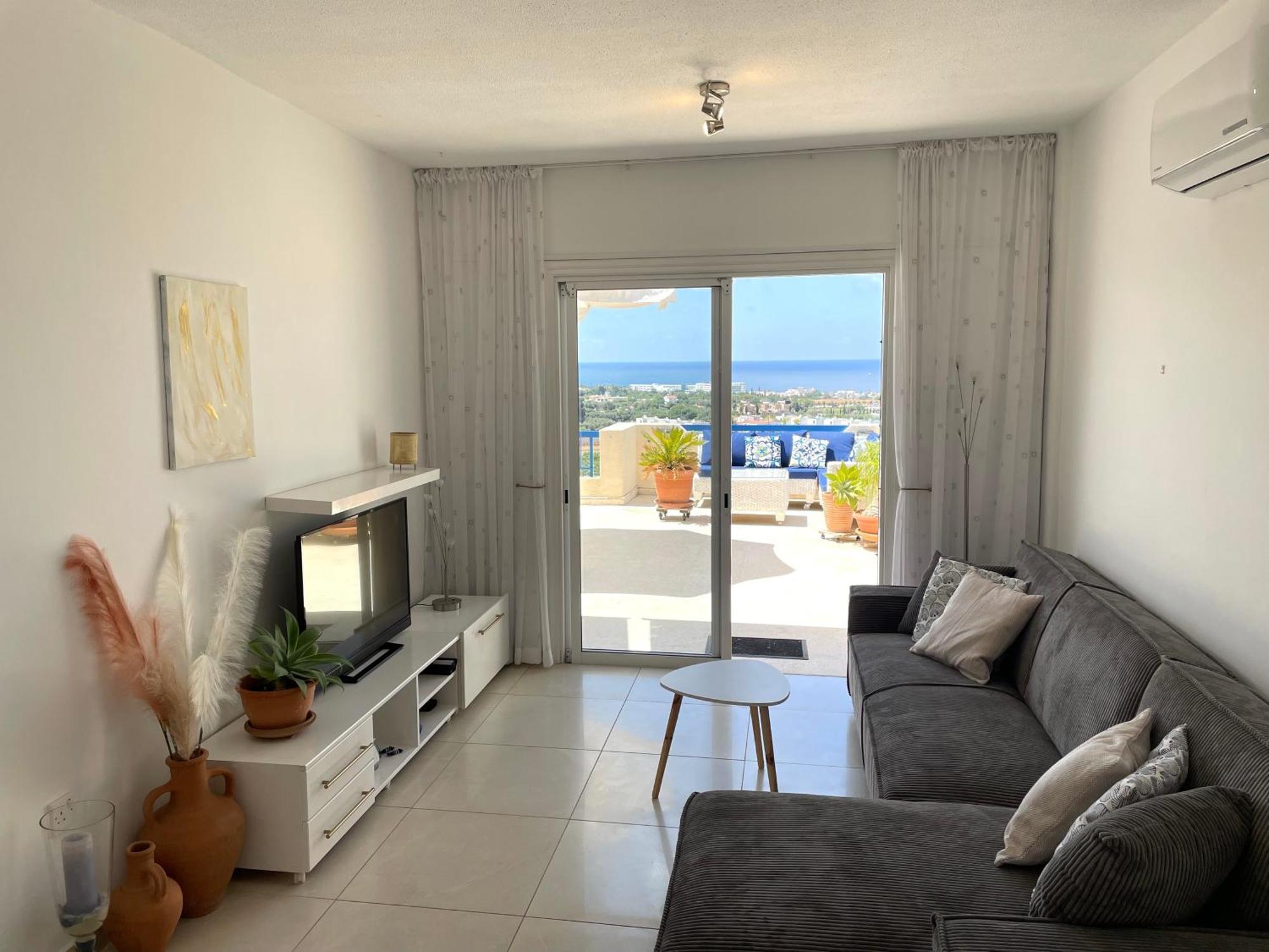 Apartment Sea View Penthouse-style Klorakas