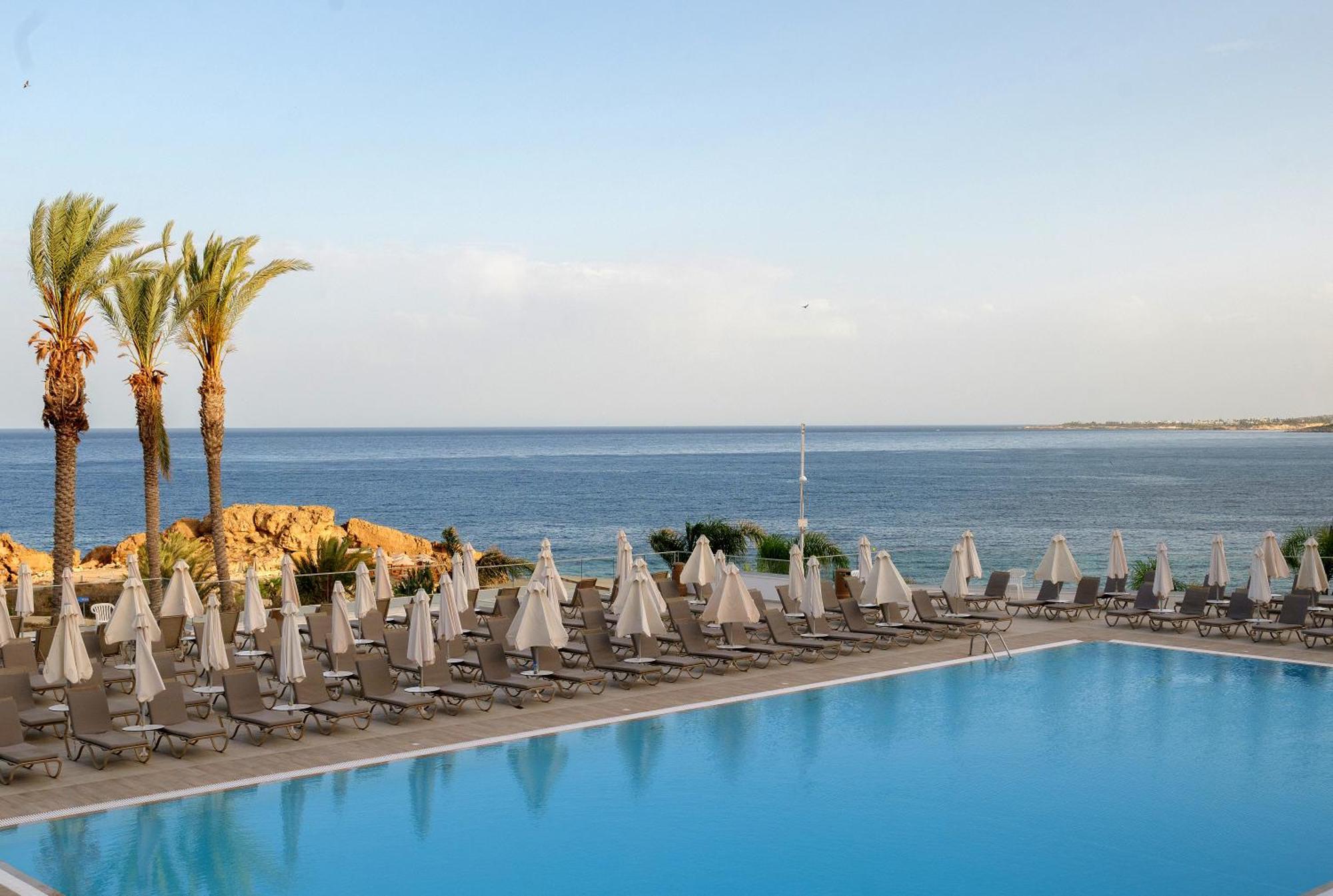 Hotel Queens Bay Kissonerga