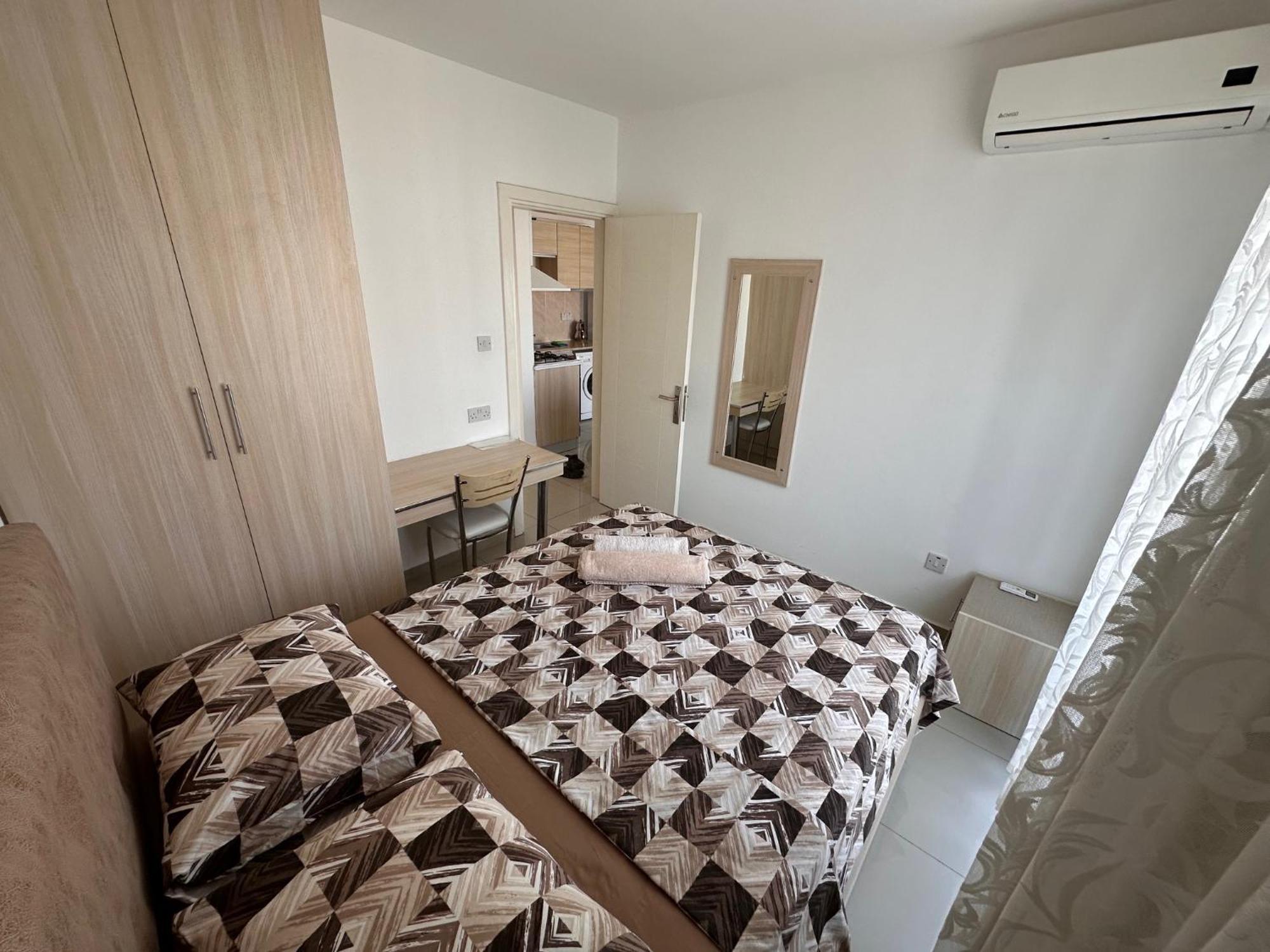 Kyrenia Center, 2 Bedroom, 1 Living Room, Residential Apartment Kyrenia (Northern Cyprus)
