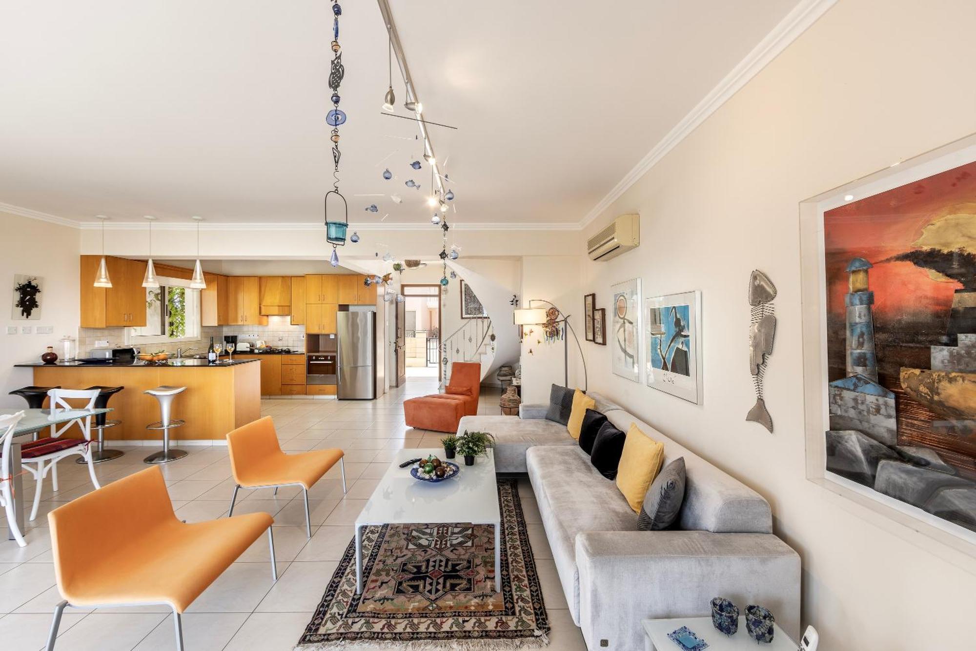 Villa Chelidonia Larnaca Seafront