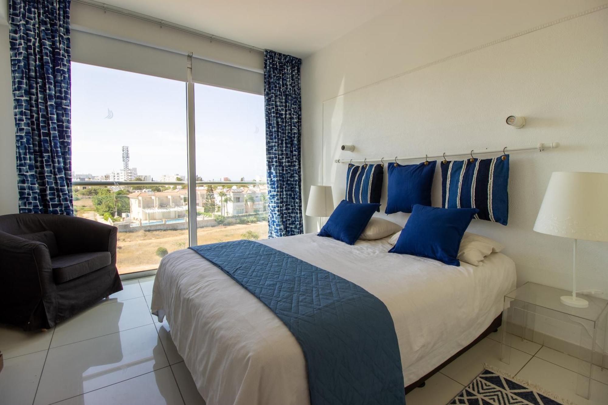 Seafront Stylish Apt, * Protaras
