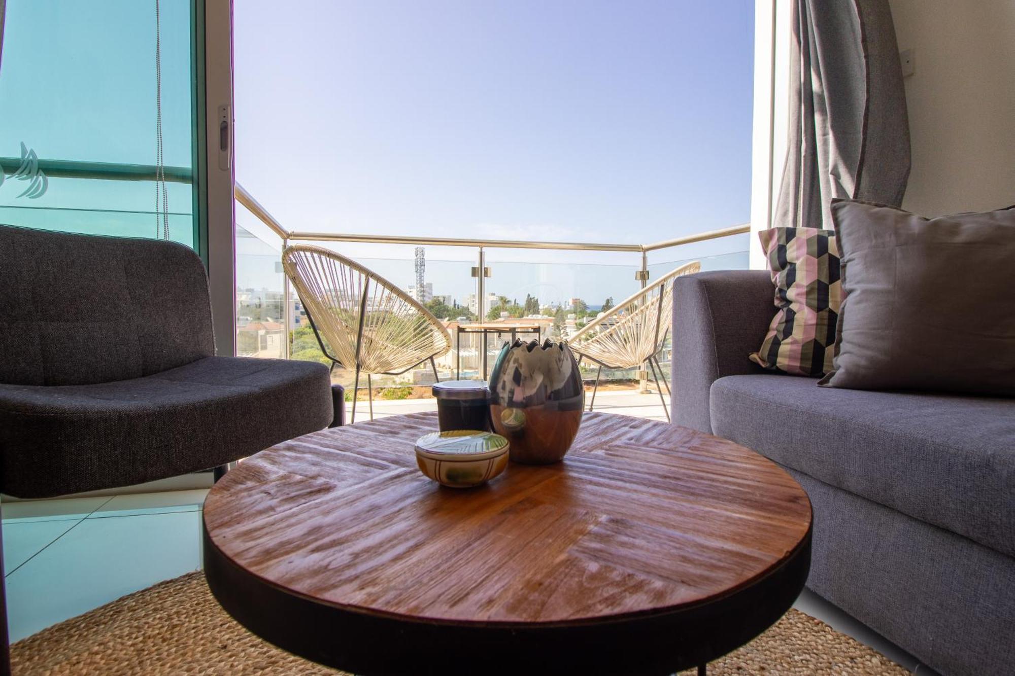 Appartement Seafront Stylish Apt, *