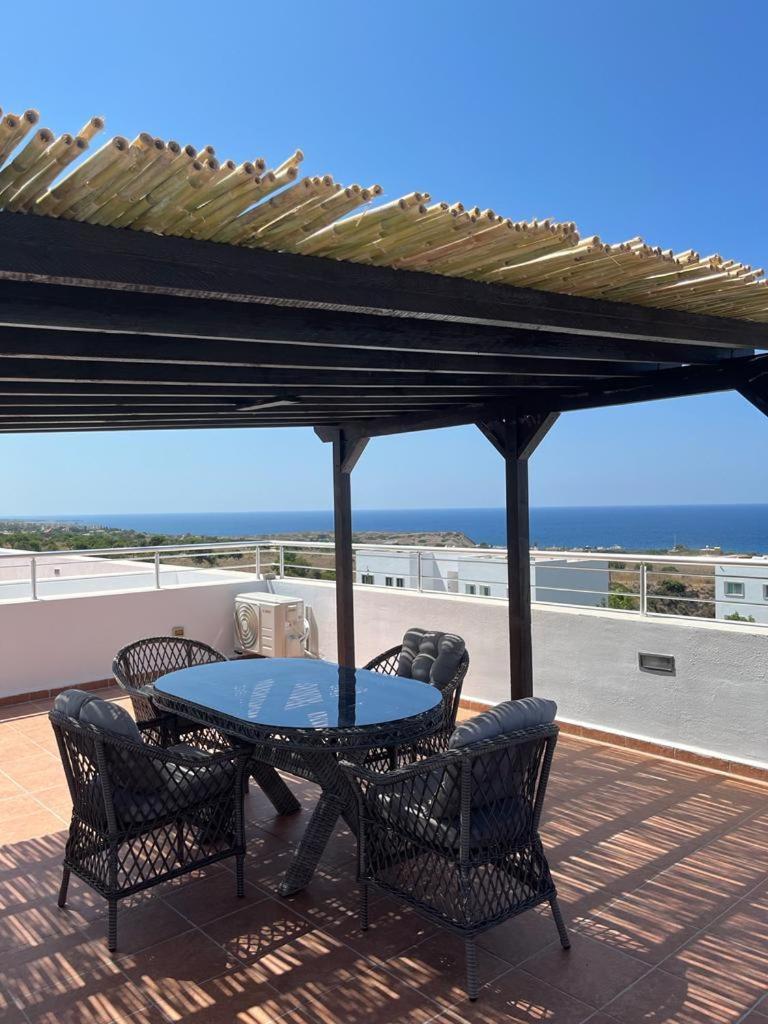 Apartment пентхаус двух спальный с видом на море и горы в татлысу Agios Nikolaos (Famagusta)