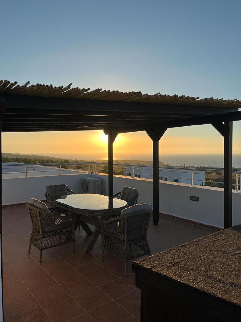Apartment пентхаус двух спальный с видом на море и горы в татлысу Agios Nikolaos (Famagusta)