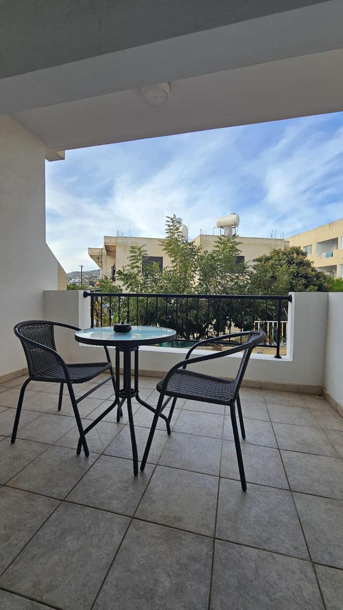 Cottages, 2 Bed Apartment Peyia