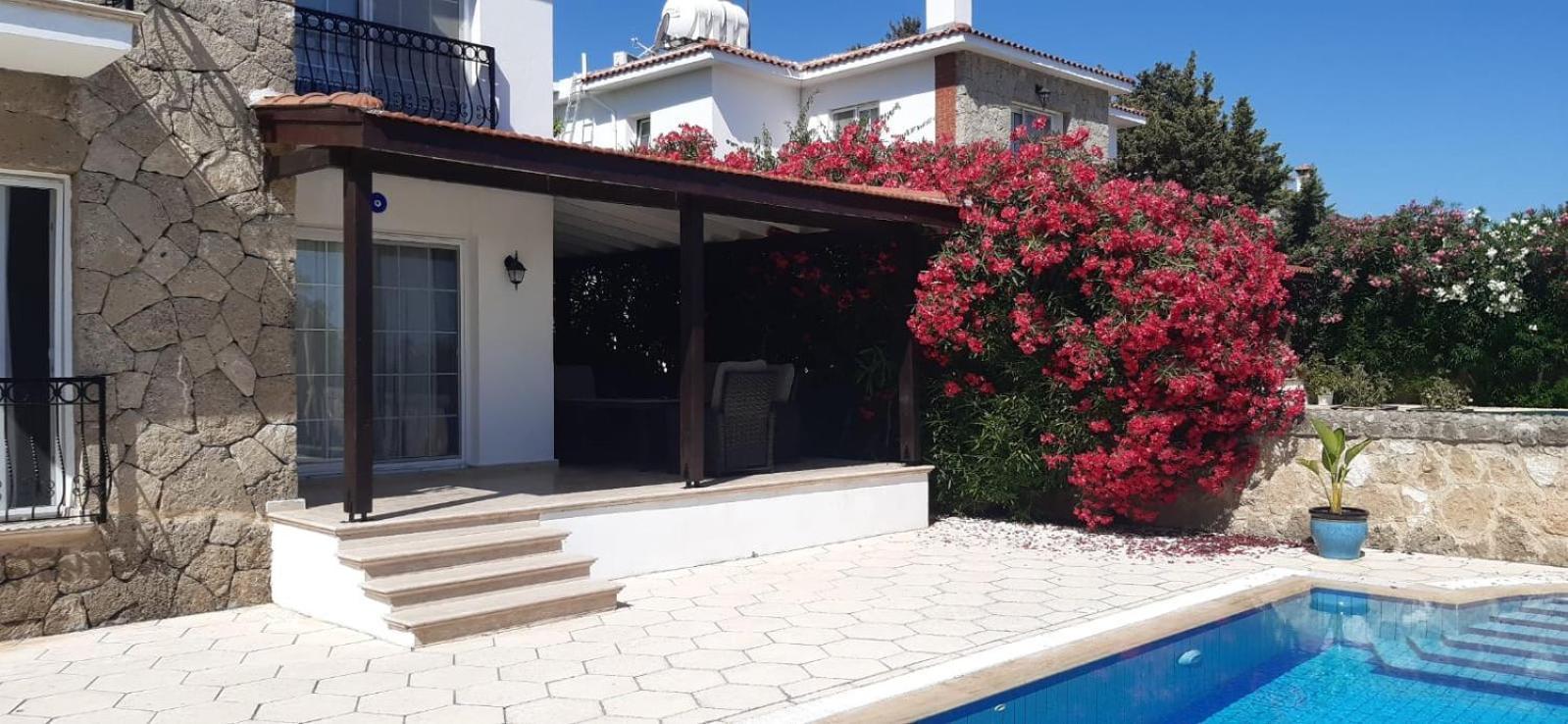 Hillside With Sea Views *