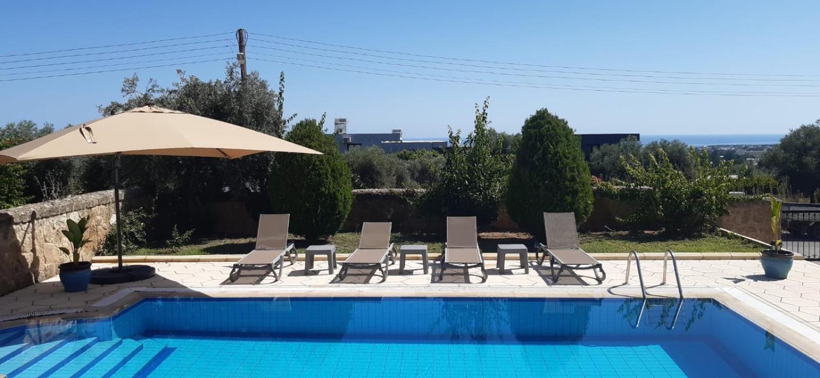 Villa Hillside With Sea Views *