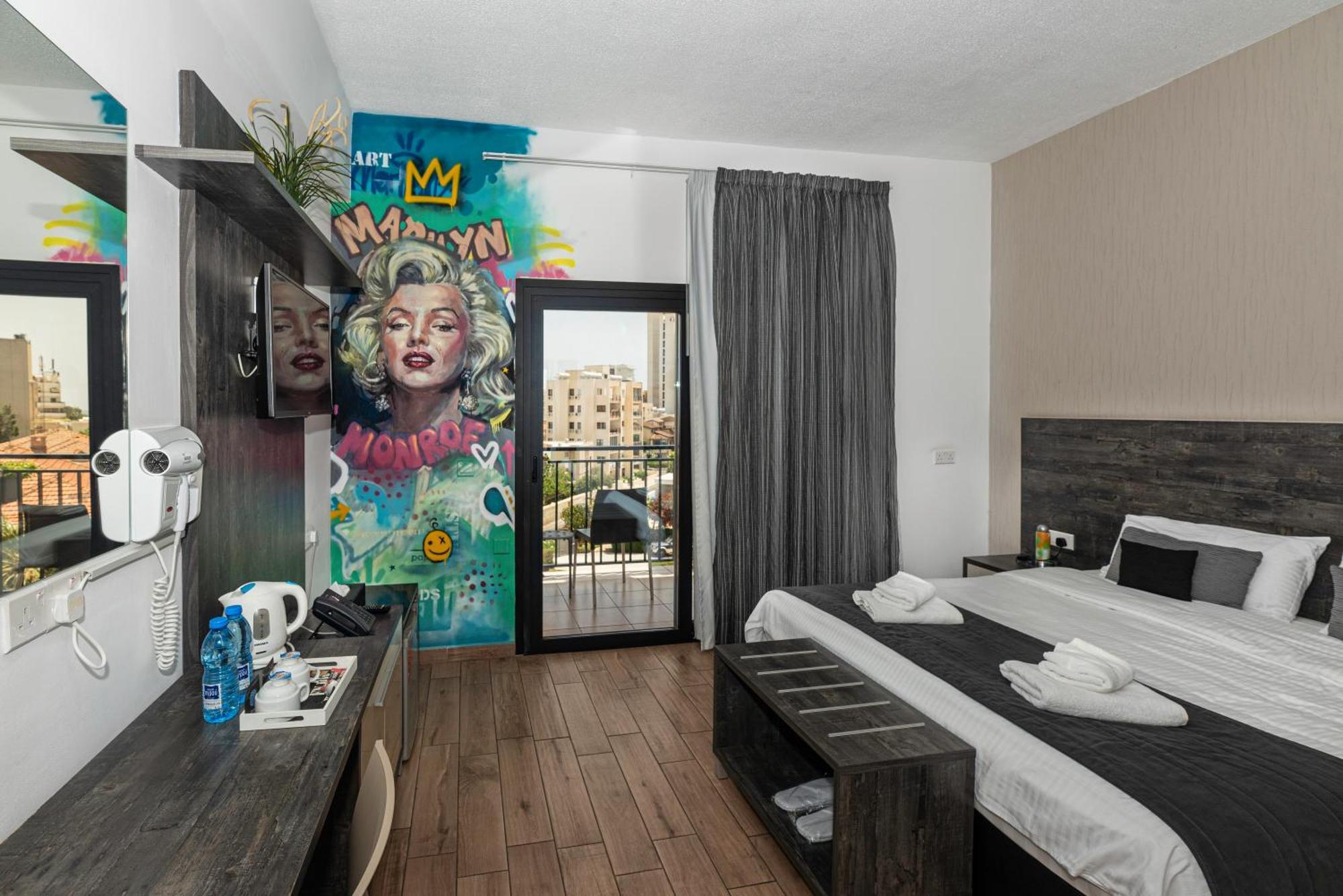 Rise Urban Art Hotel Hotel