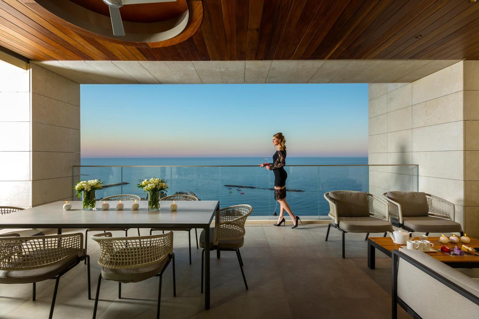 Four Seasons Hotel