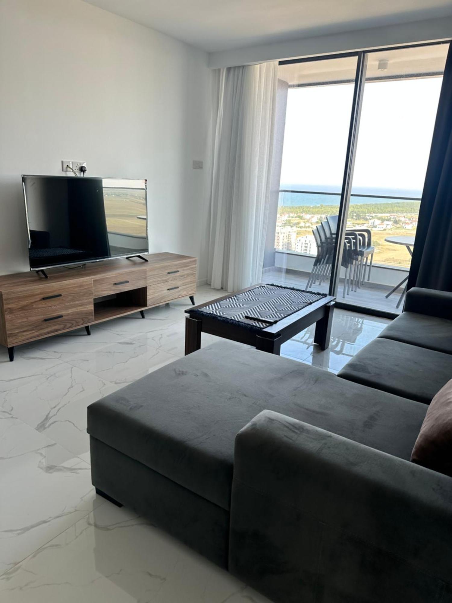 Grand Sapphire & Casino With Sea View Apartment