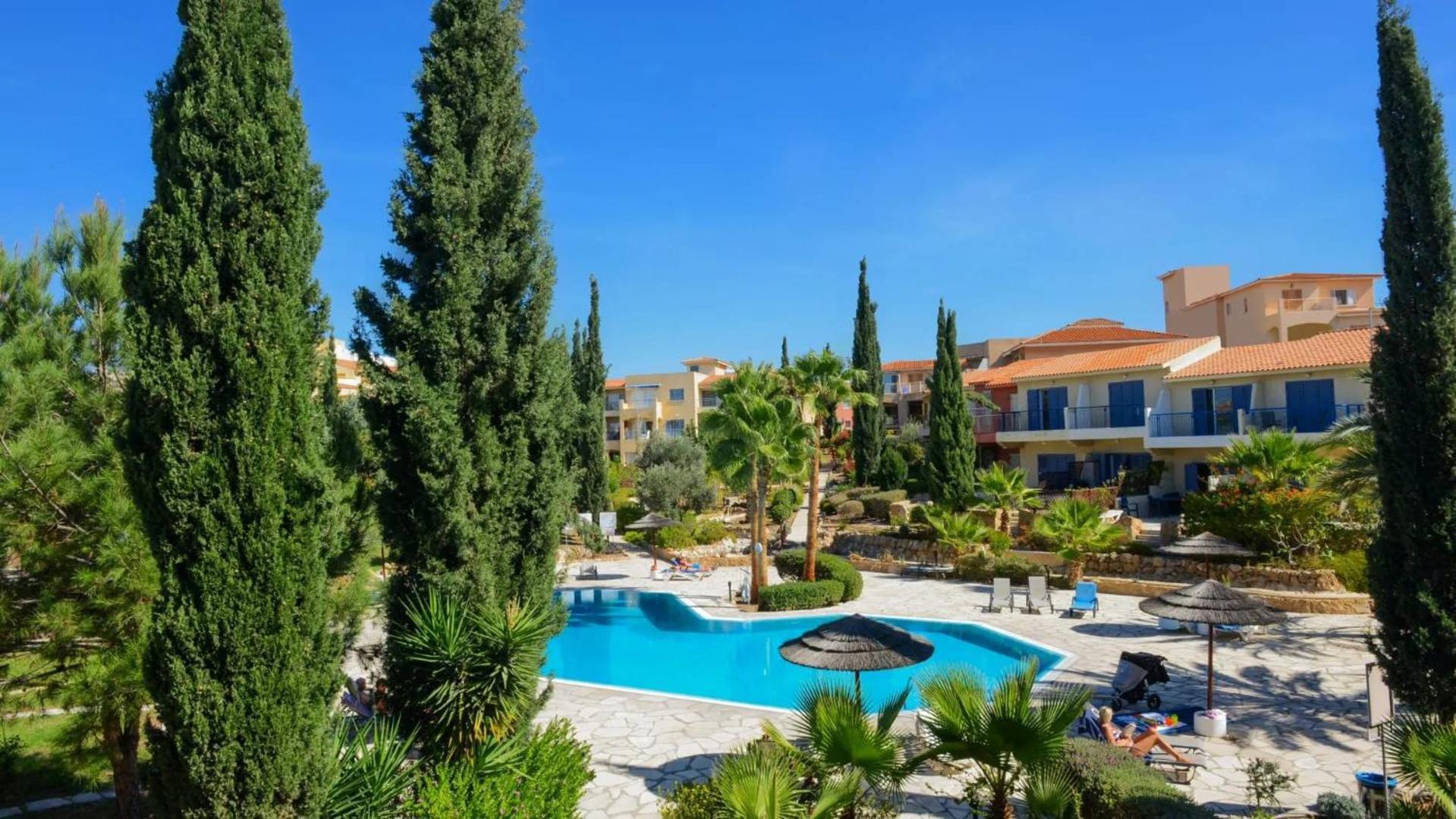 Regina Gardens - Modern 2 Bed Maisonette * Paphos
