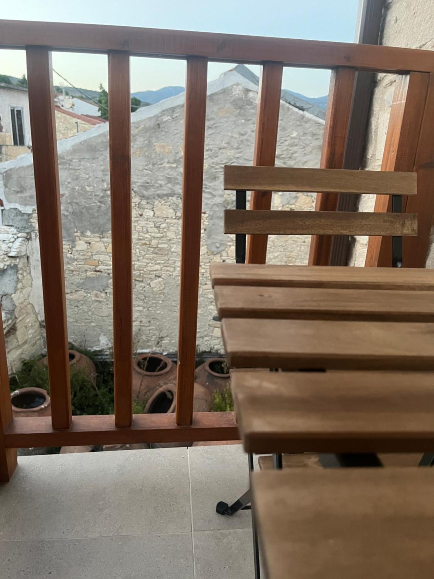 Stin Avli Tou Pavlou Apartment *
