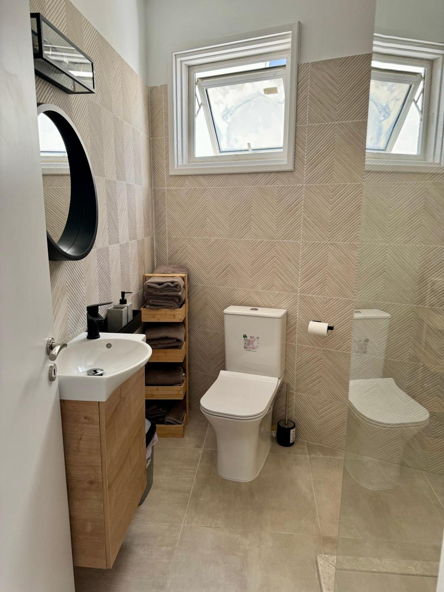 Luxury Two Bed Kato Flat Apartment Paphos