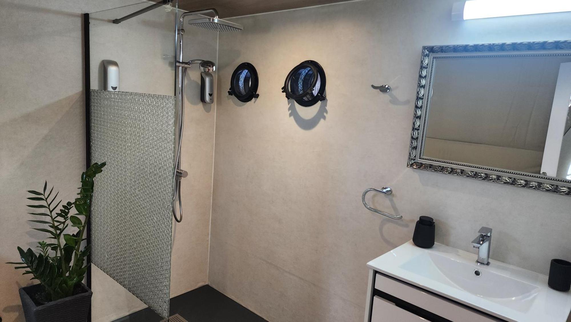 Luxe tent Glamping Boutique *