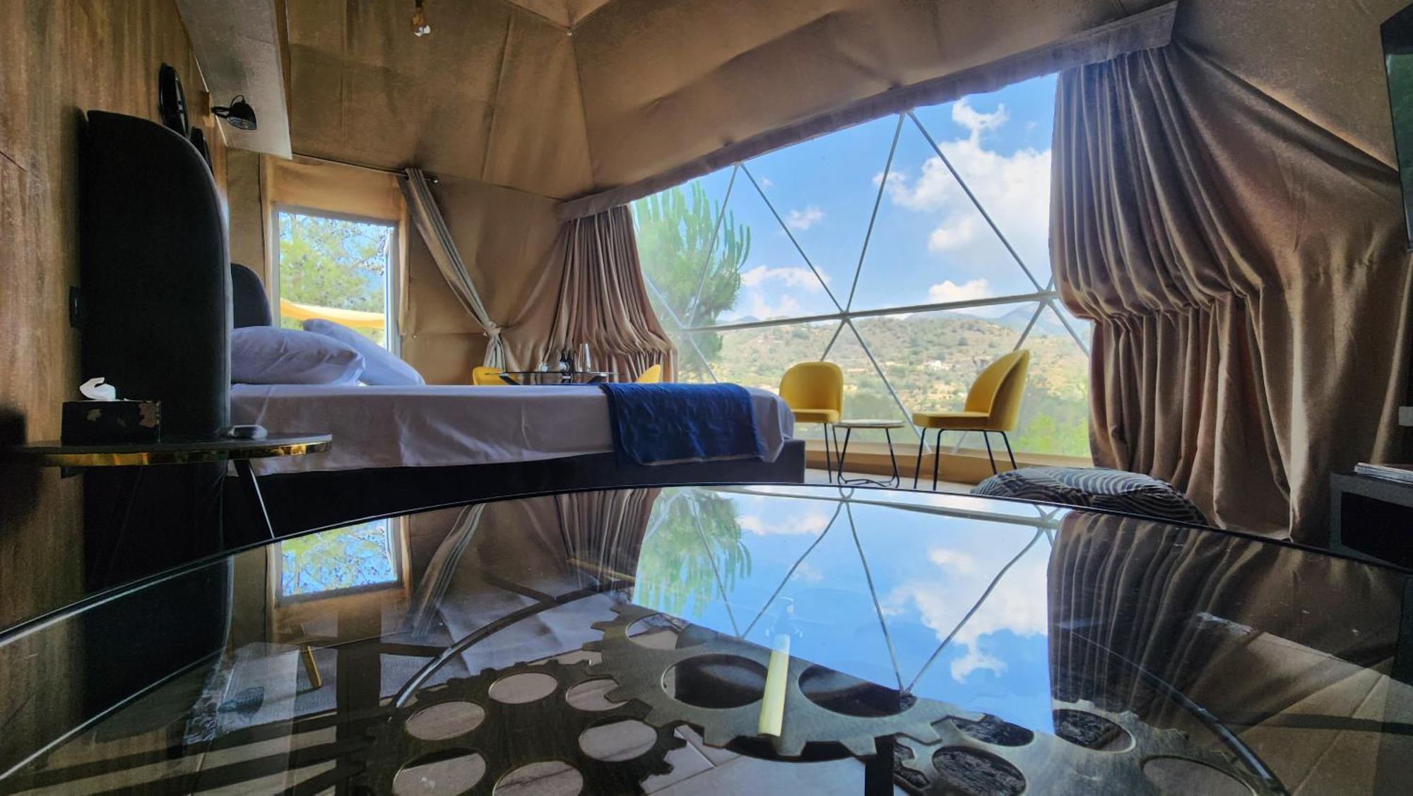 Glamping Boutique Luxe tent *