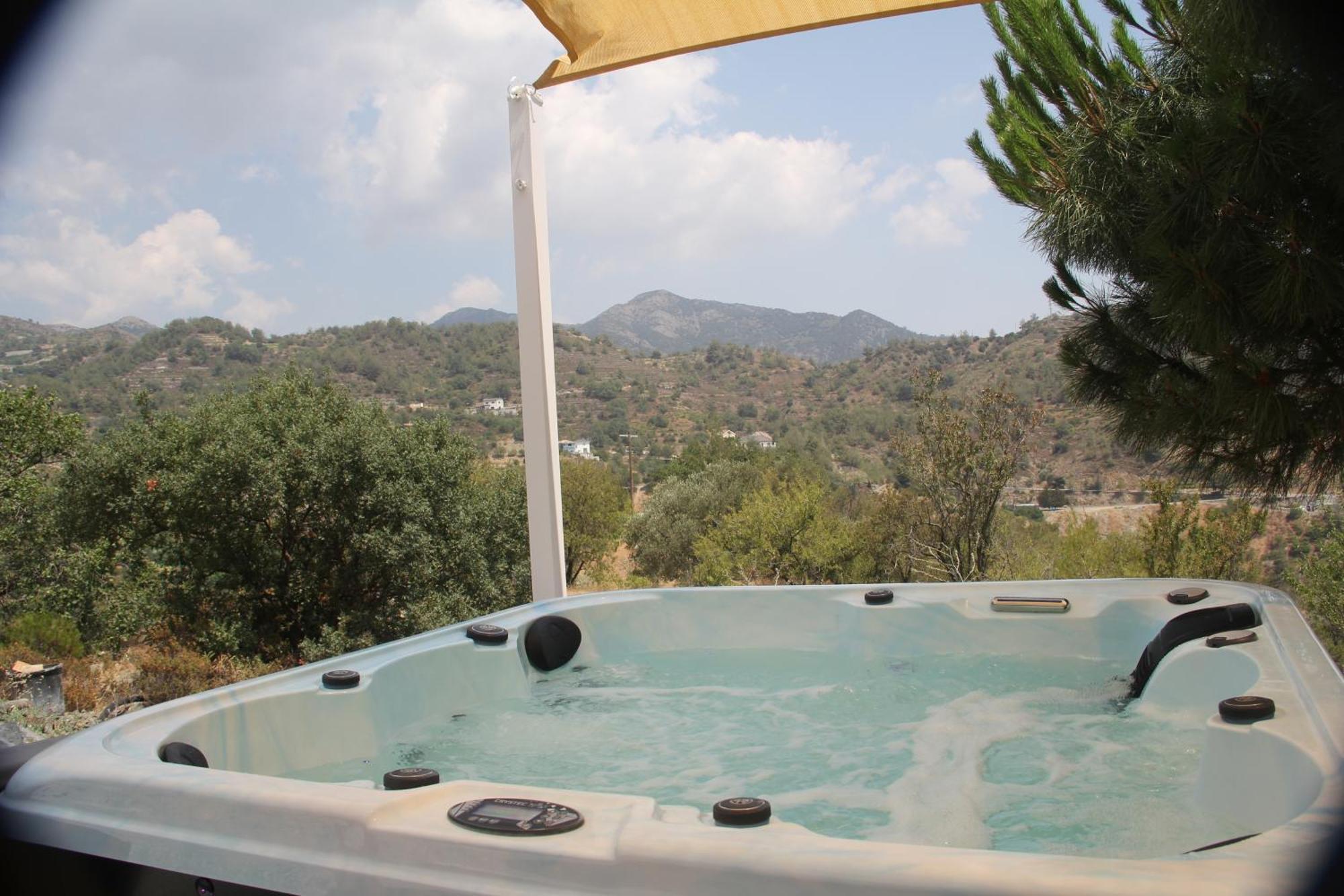 Luxe tent Glamping Boutique