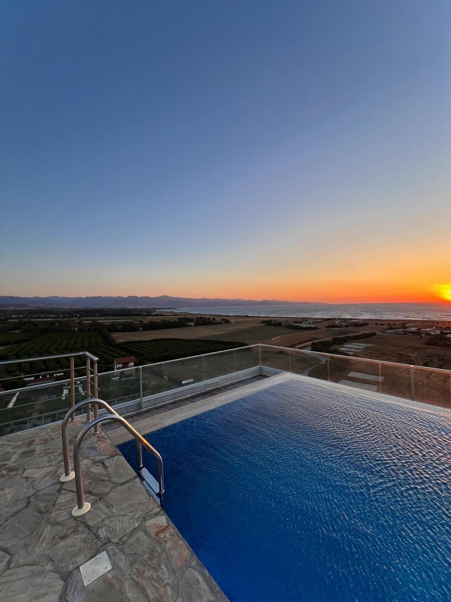Aphrodite Beachfront Apartment