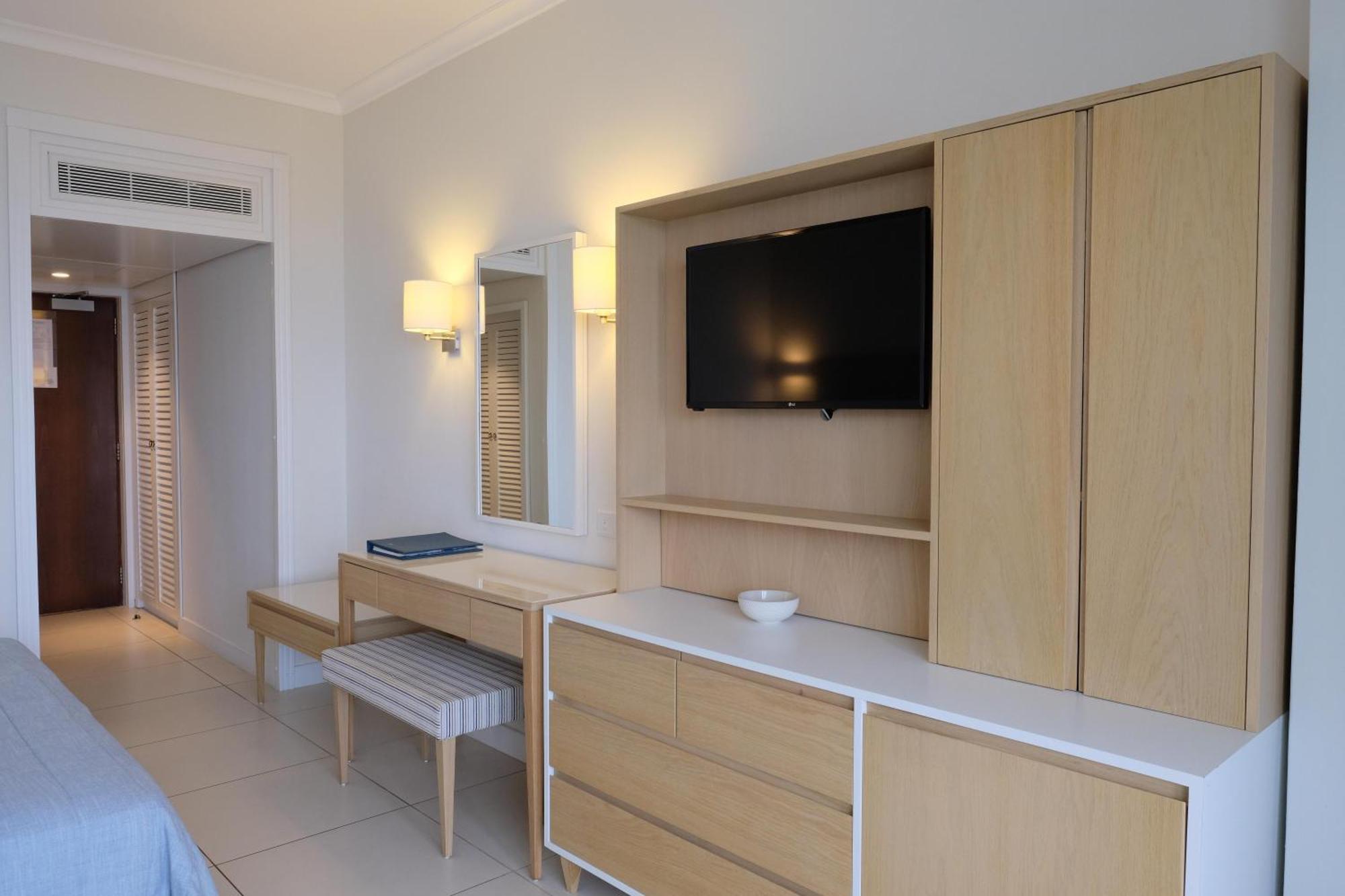 Sunrise Hotel Protaras