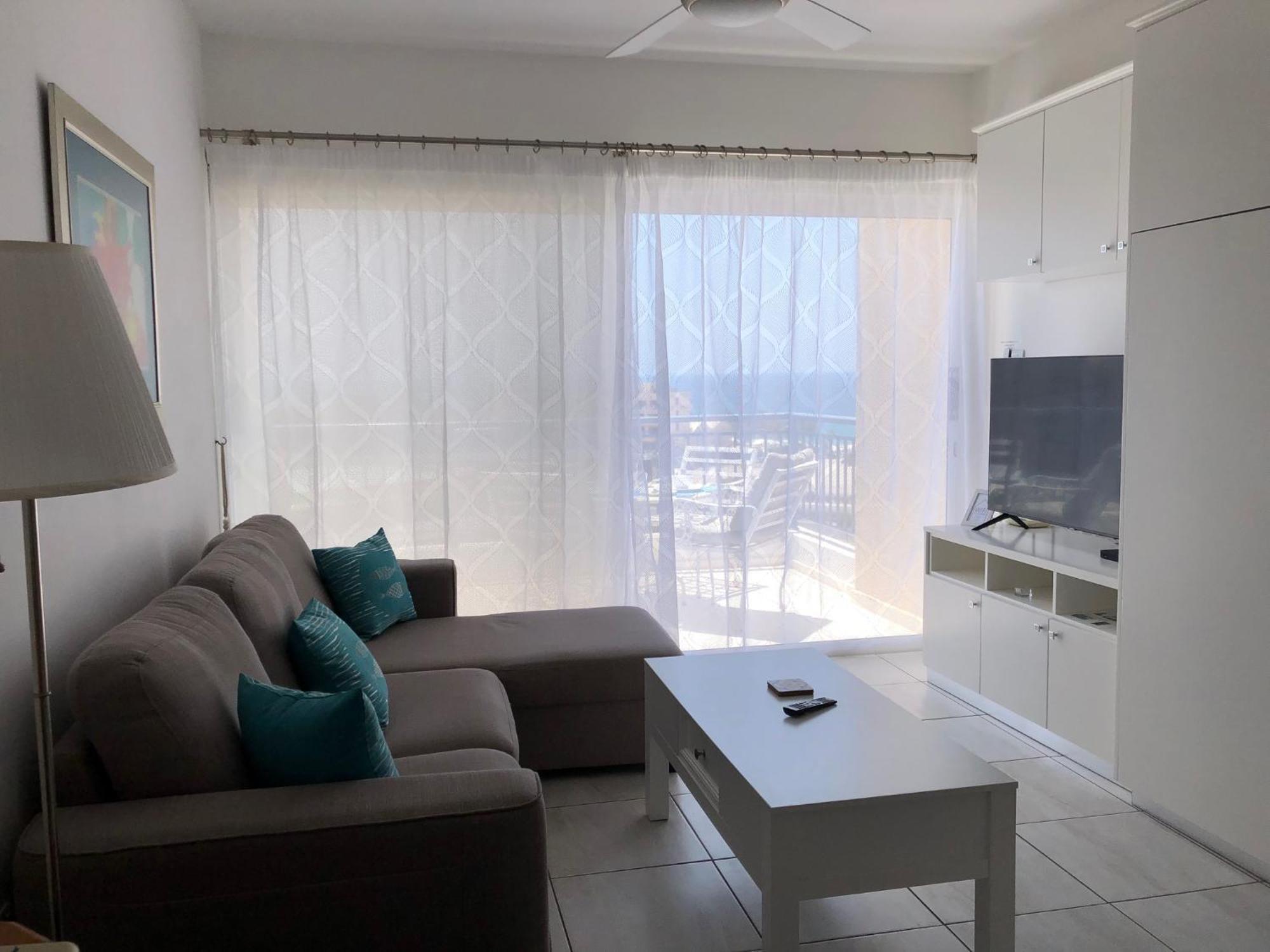 Kings Palace - Modern Penthouse With Incredible Sea Views Paphos