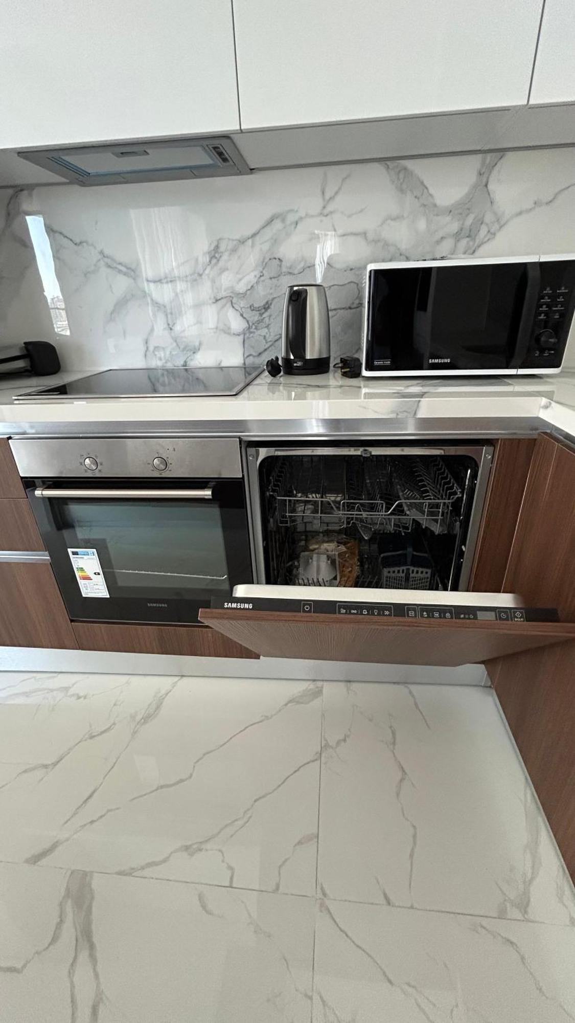 Grand Sapphire Long Apartment Trikomo