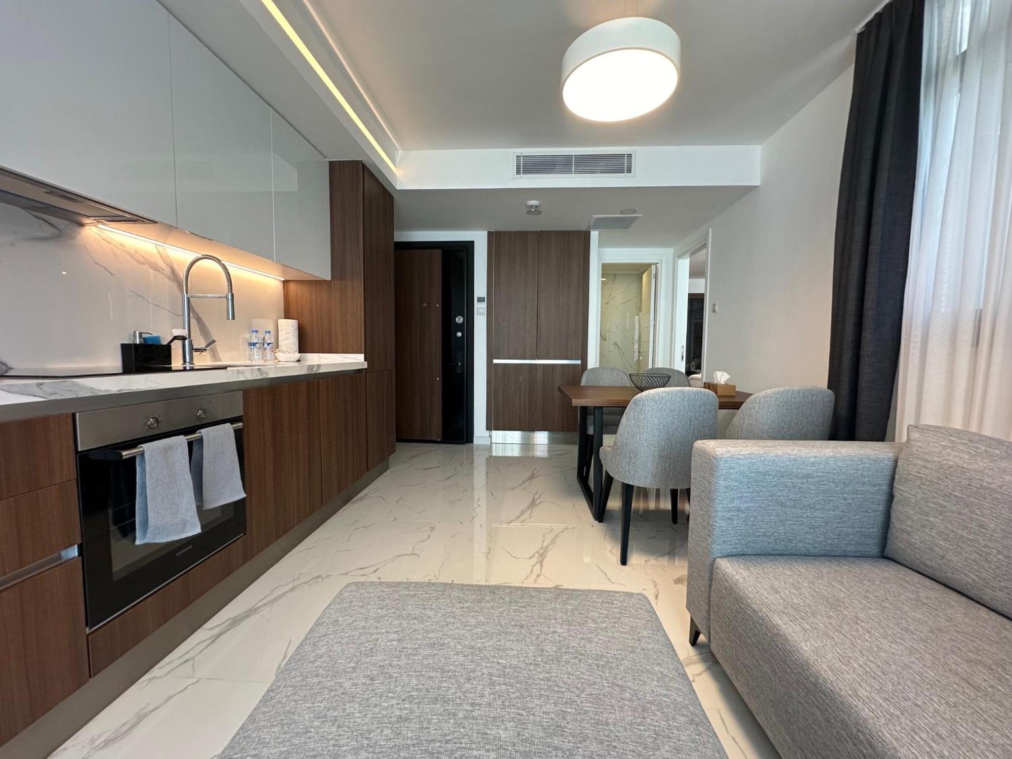 Grand Sapphire 237 Luxury By Myguest Cyprus Apartment