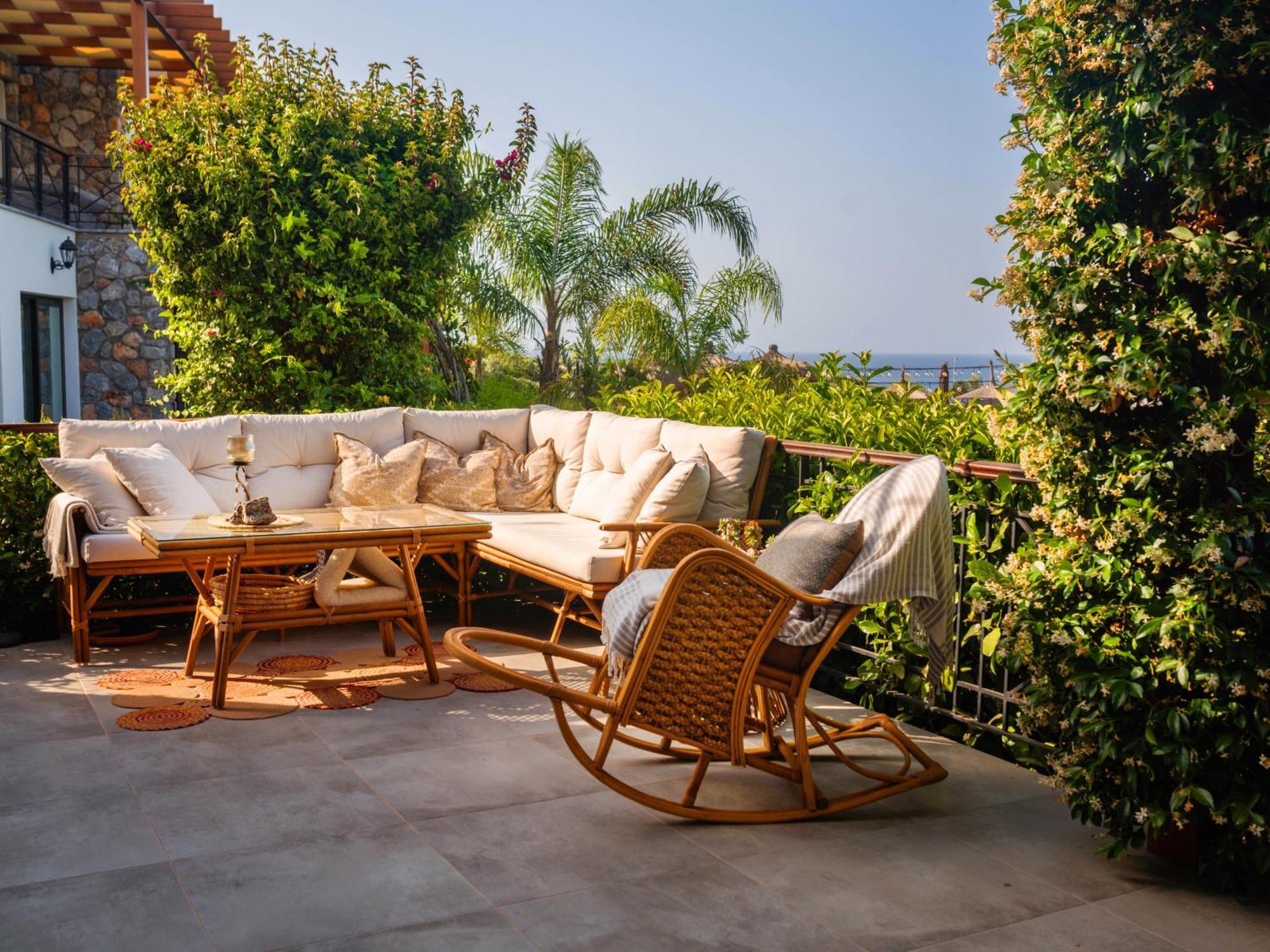 Apartment Modern And Cozy Designer In Relaxing Environment Kyrenia (Northern Cyprus)
