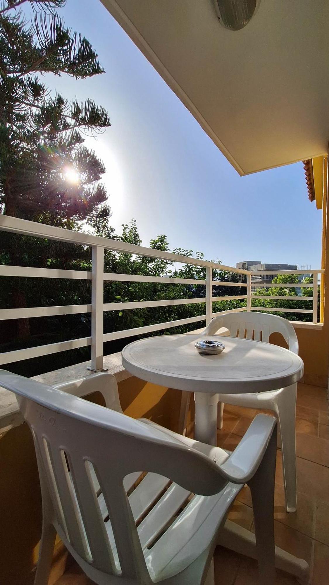 Apollonia Aparthotel 2*
