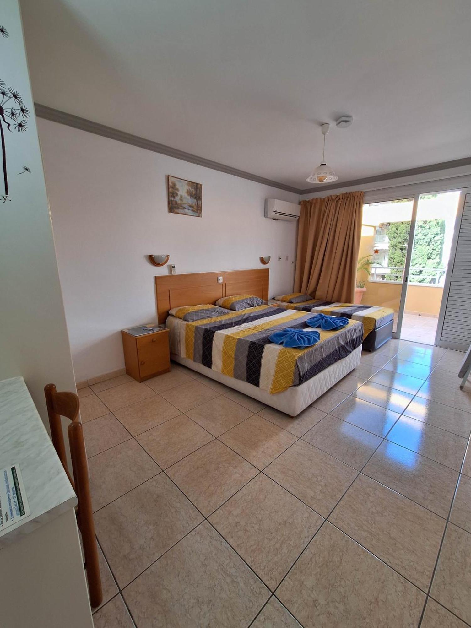 Apollonia 2* Paphos