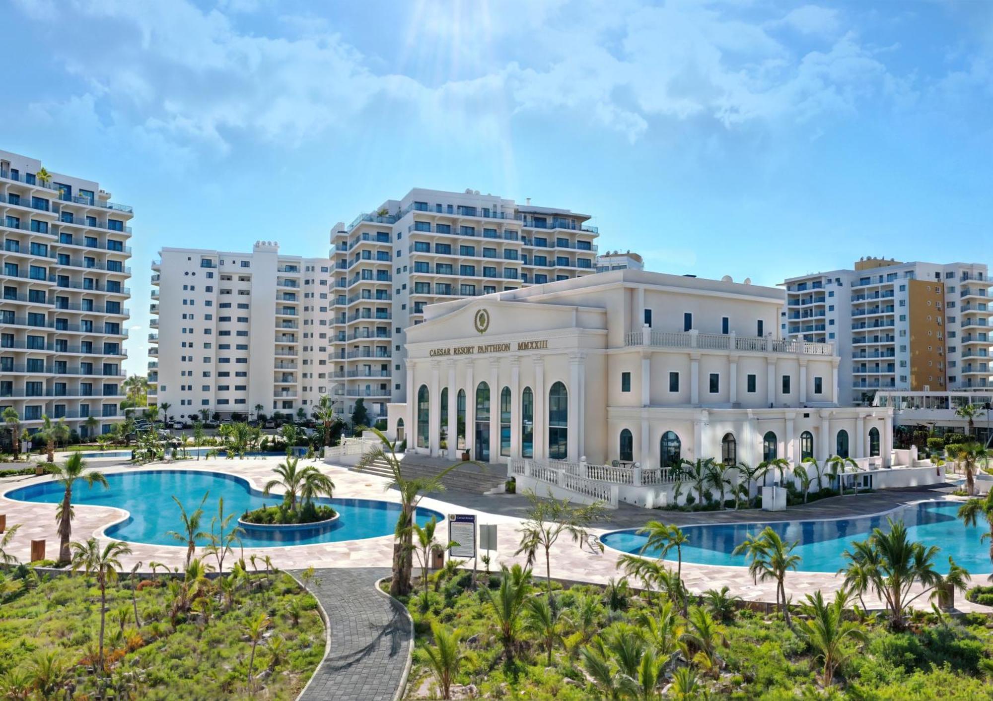 Caesar & Apartment
