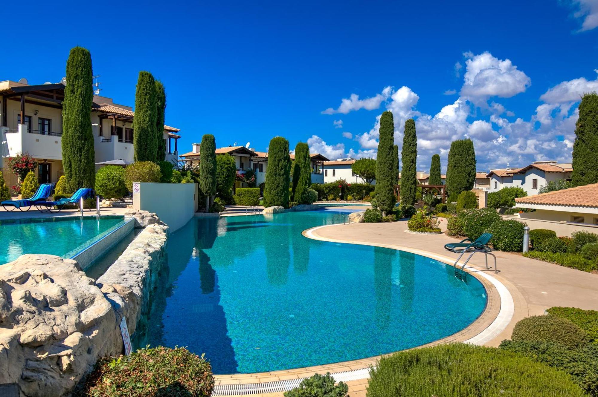 Apartment 2 Bedroom Chloe With Communal Pool, Aphrodite Hills
